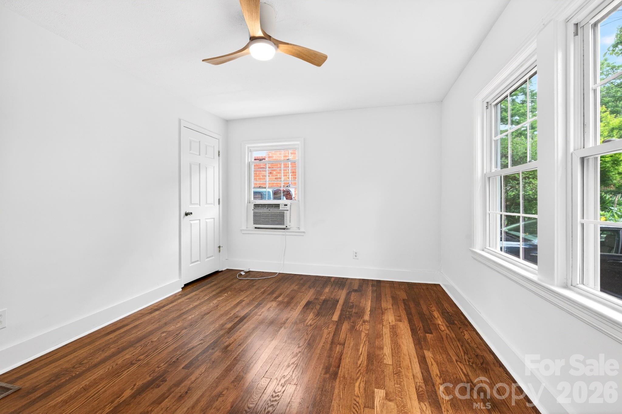 122 Coleman Avenue — Asheville