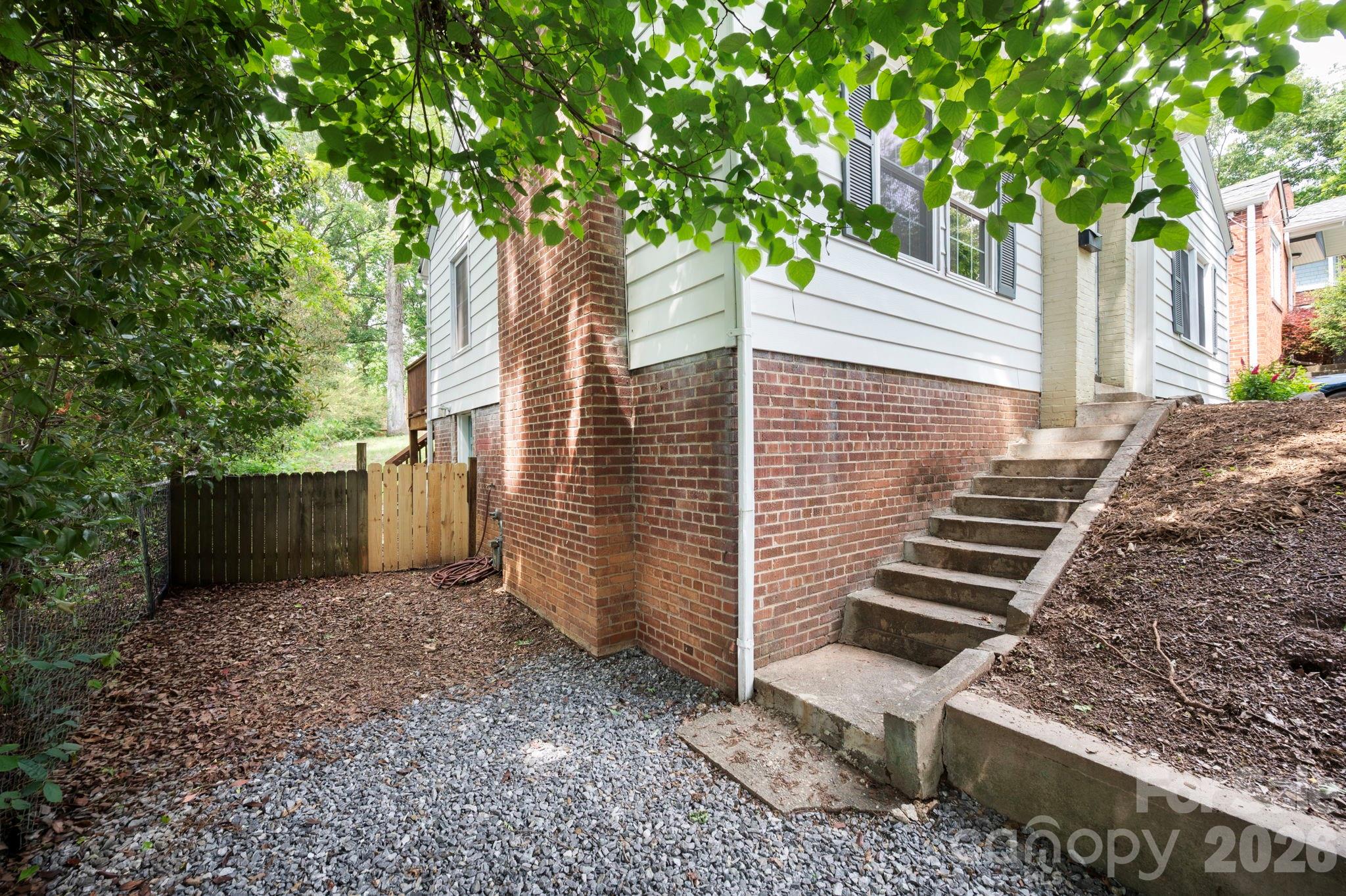 122 Coleman Avenue — Asheville