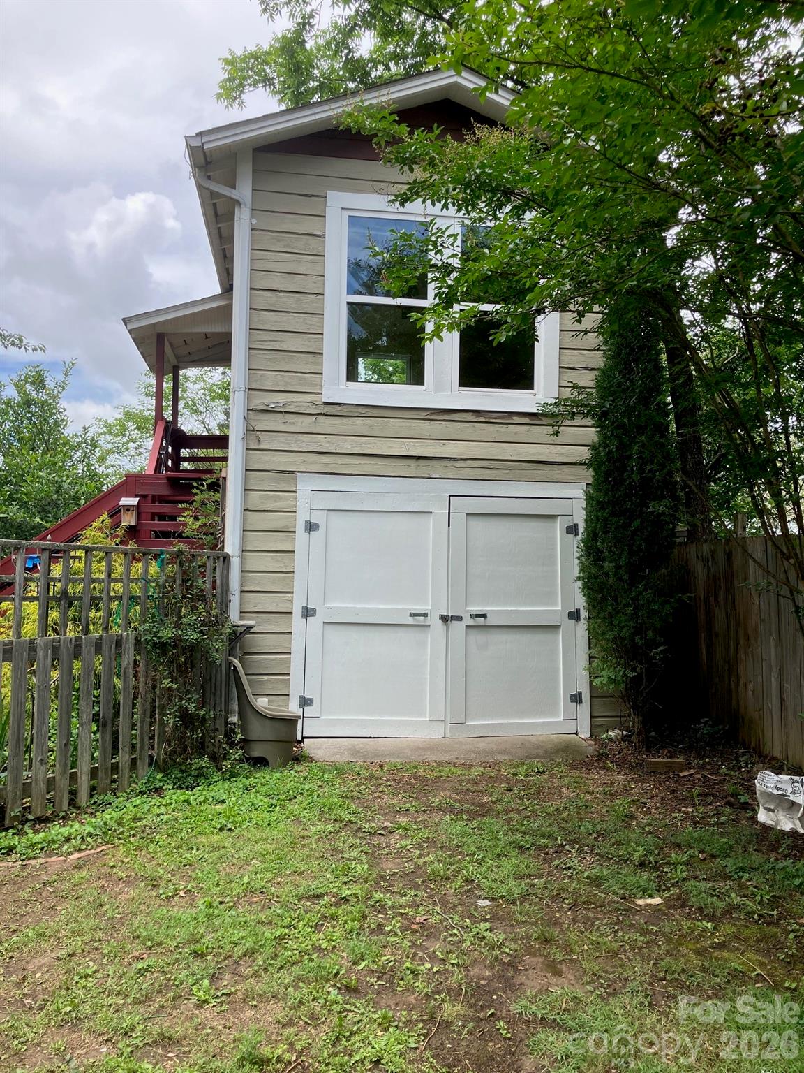 33 Church Street — Weaverville