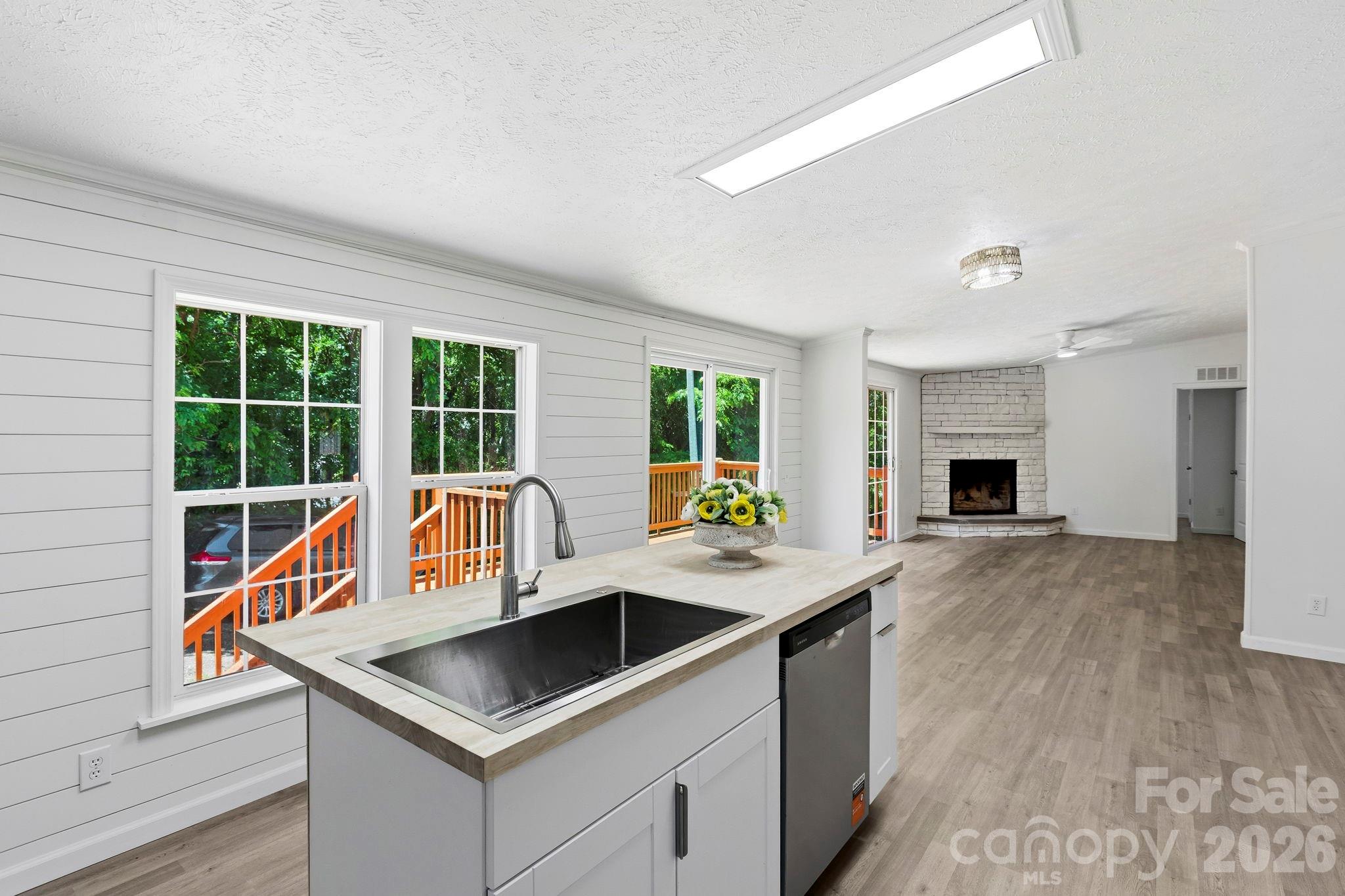 135 Prevost Street — Waynesville