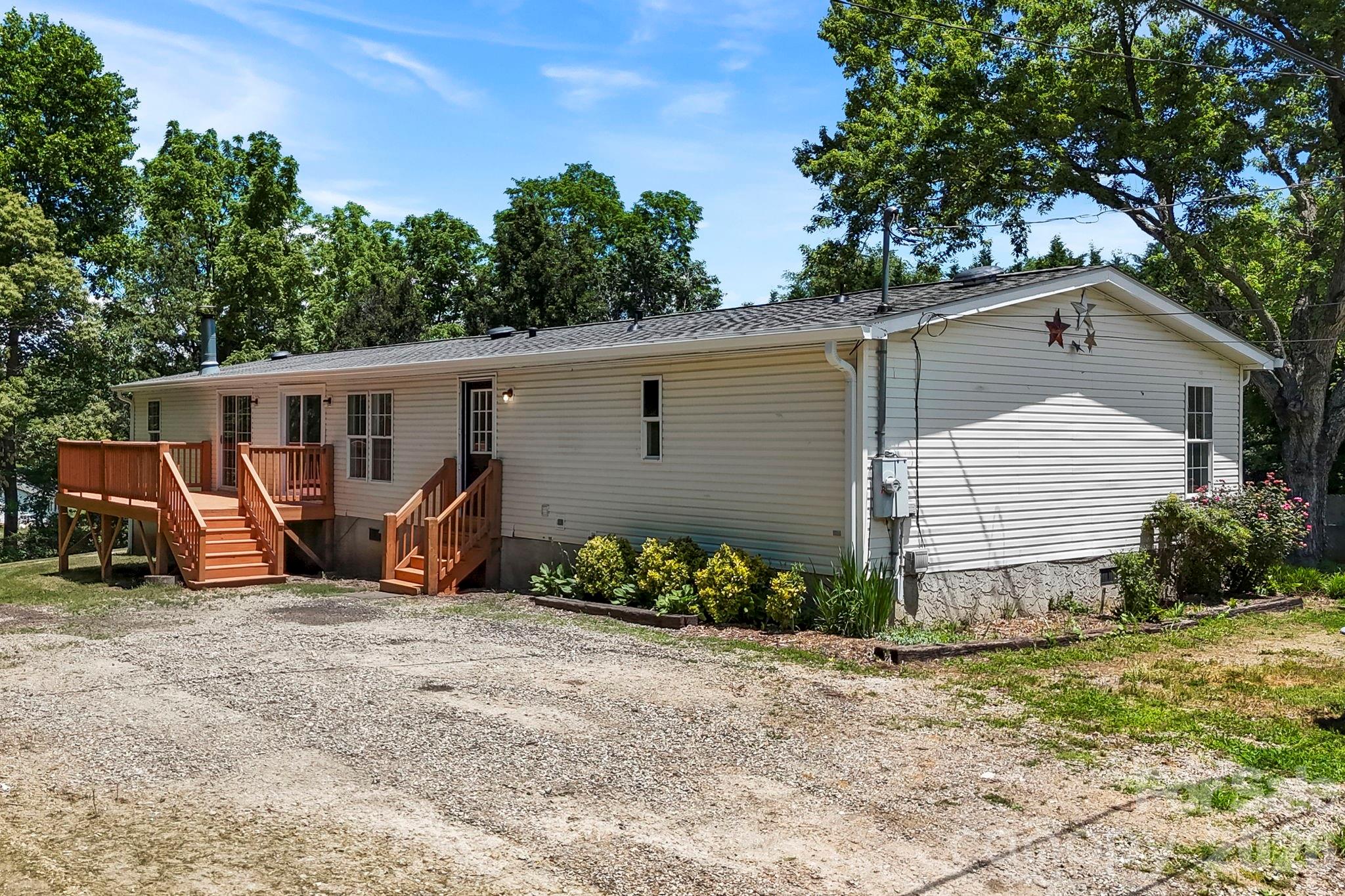 135 Prevost Street — Waynesville