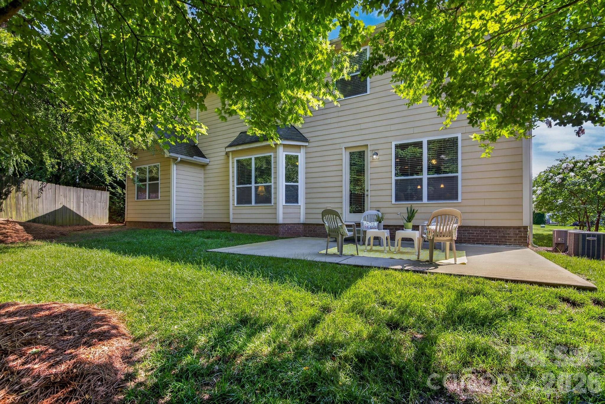 14832 Long Iron Drive — Huntersville