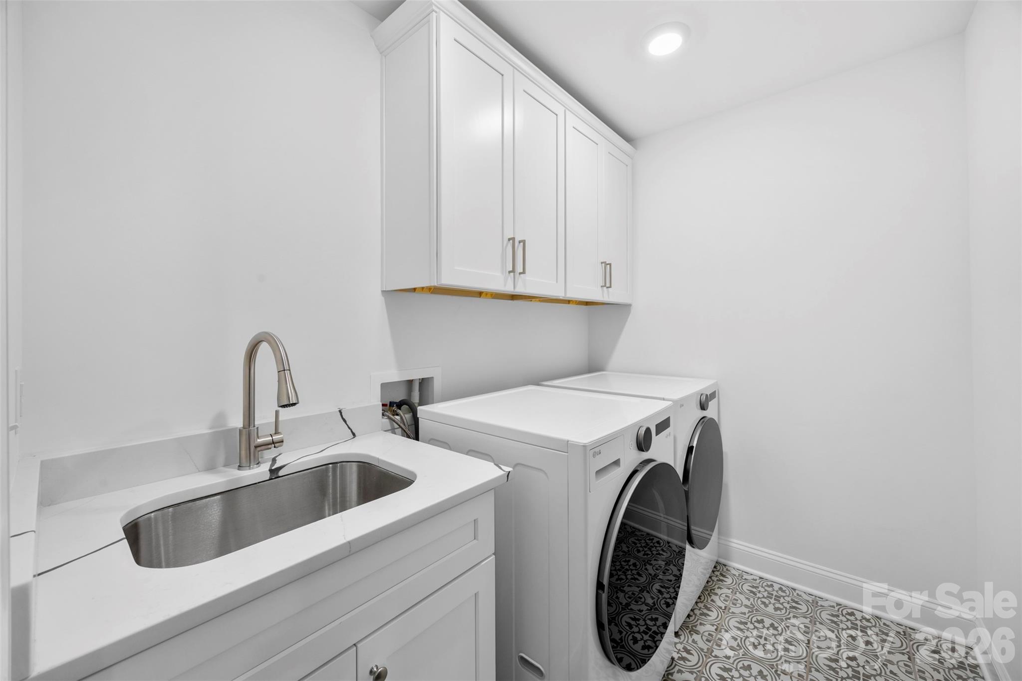 16709 Mckee Road — Charlotte