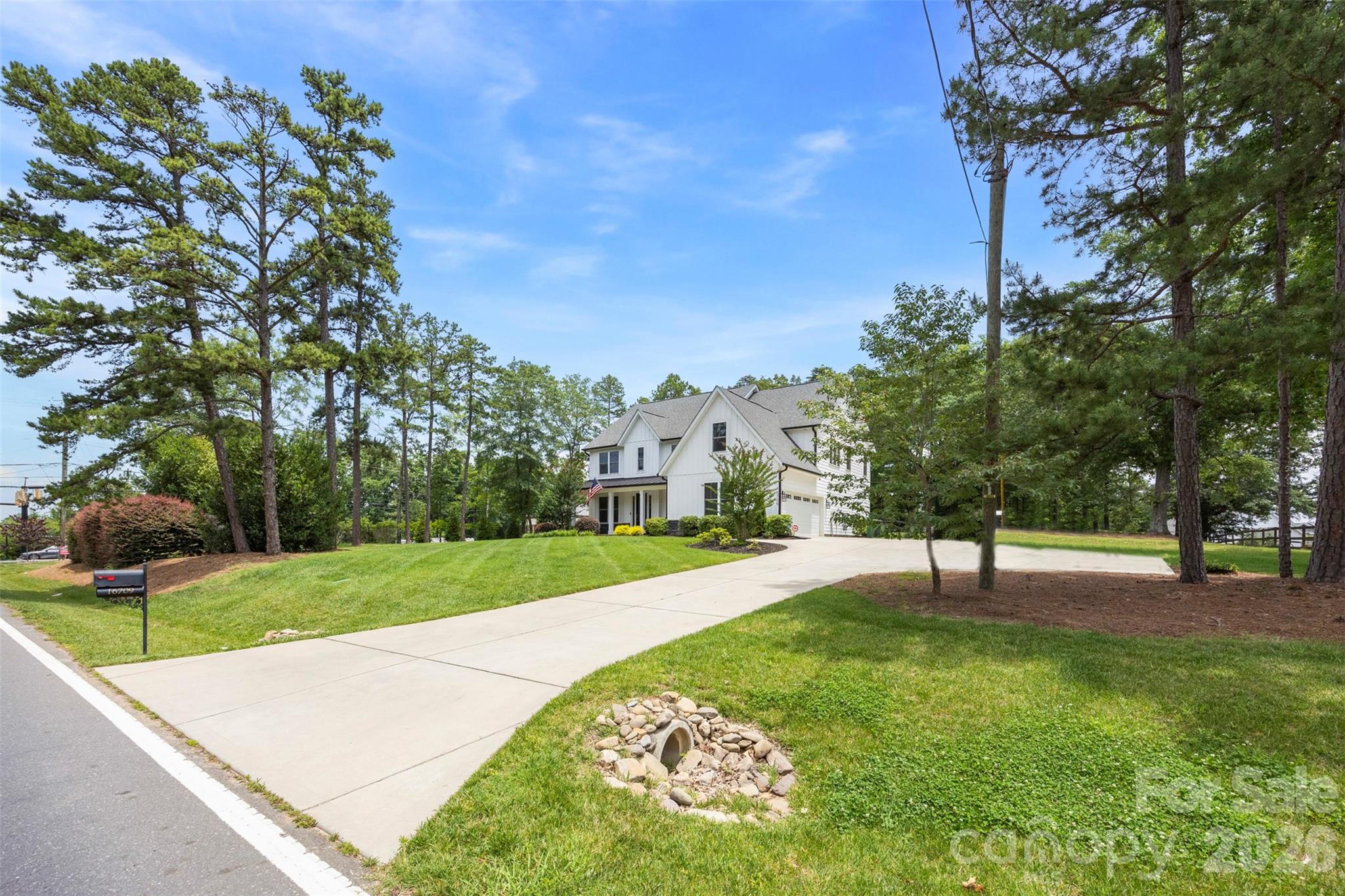 16709 Mckee Road — Charlotte