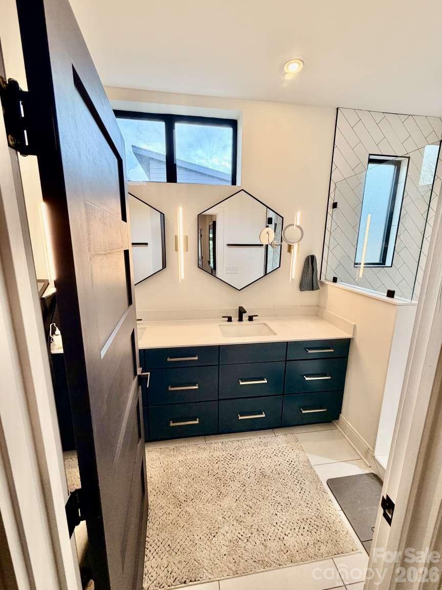 1005 Zinc Lane — Charlotte