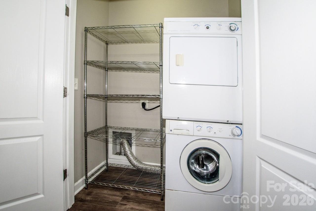 163 Singleton Road — Mooresville
