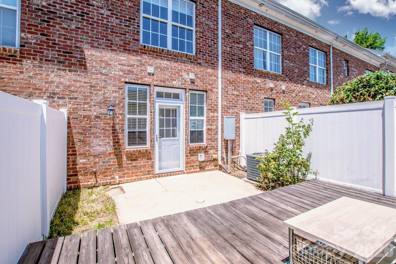 163 Singleton Road — Mooresville