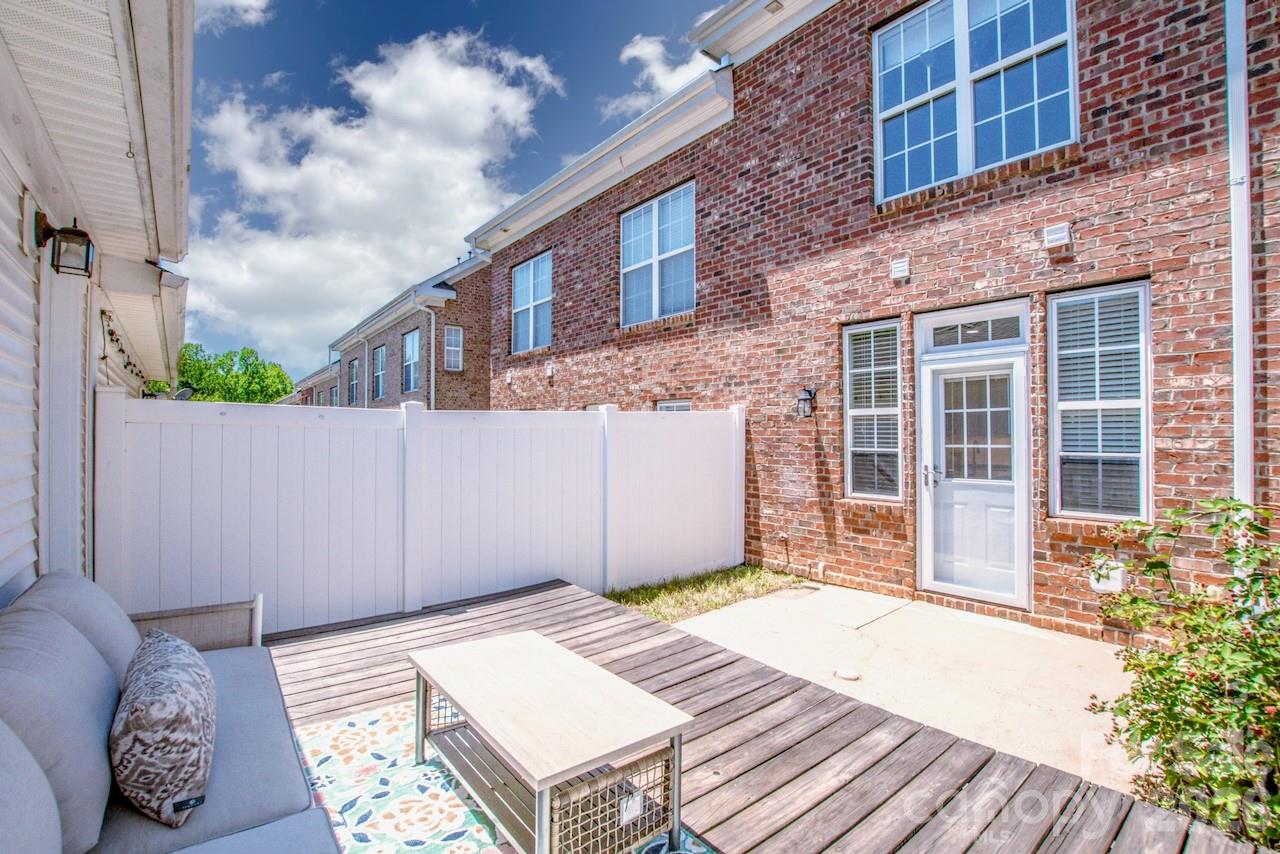 163 Singleton Road — Mooresville