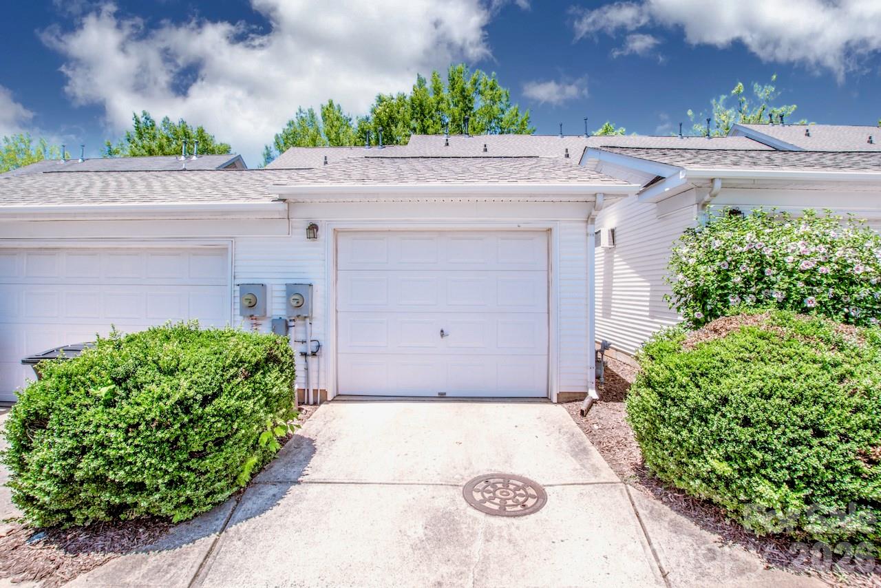 163 Singleton Road — Mooresville