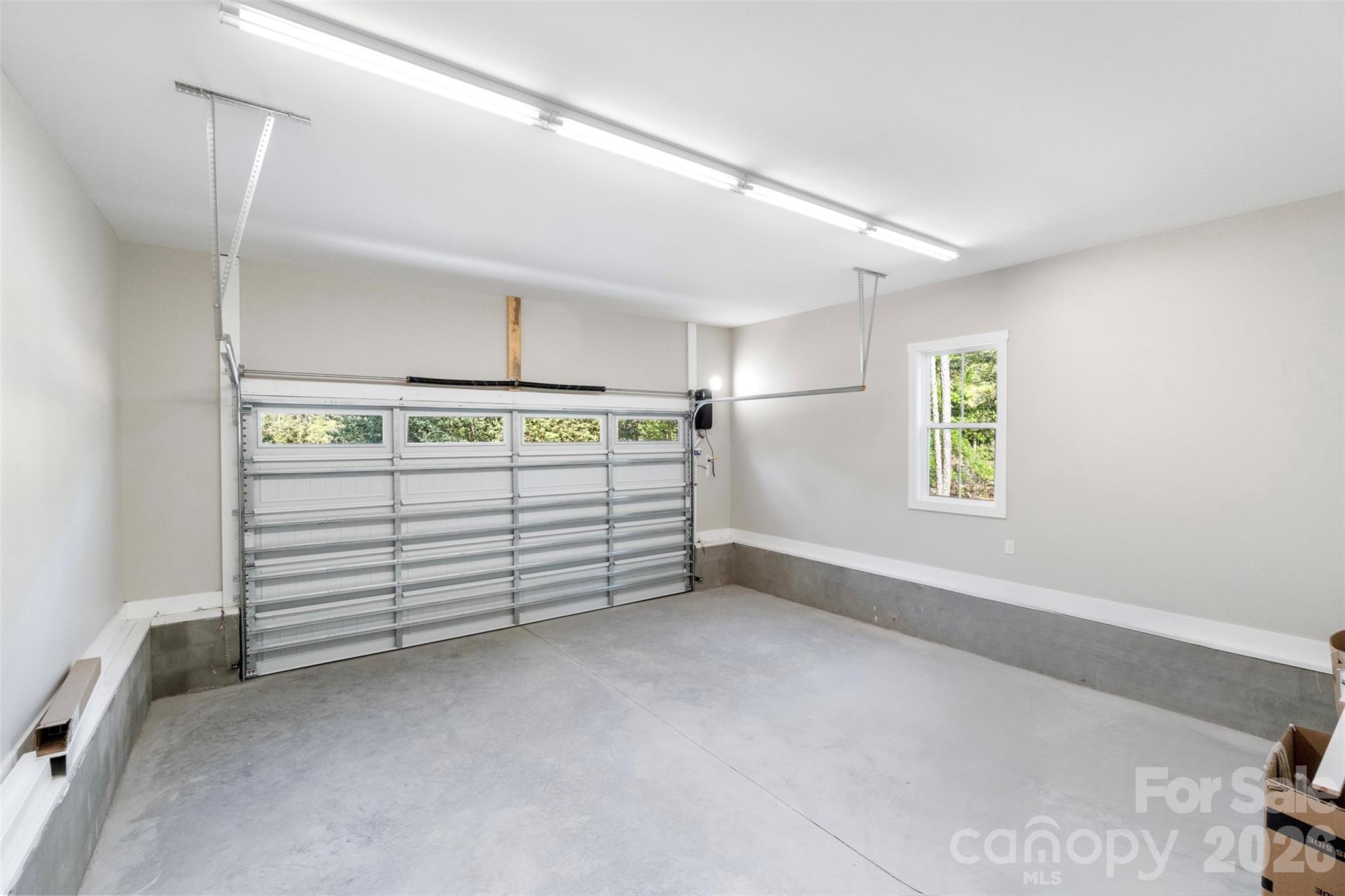 185 Shagbark Court — West End