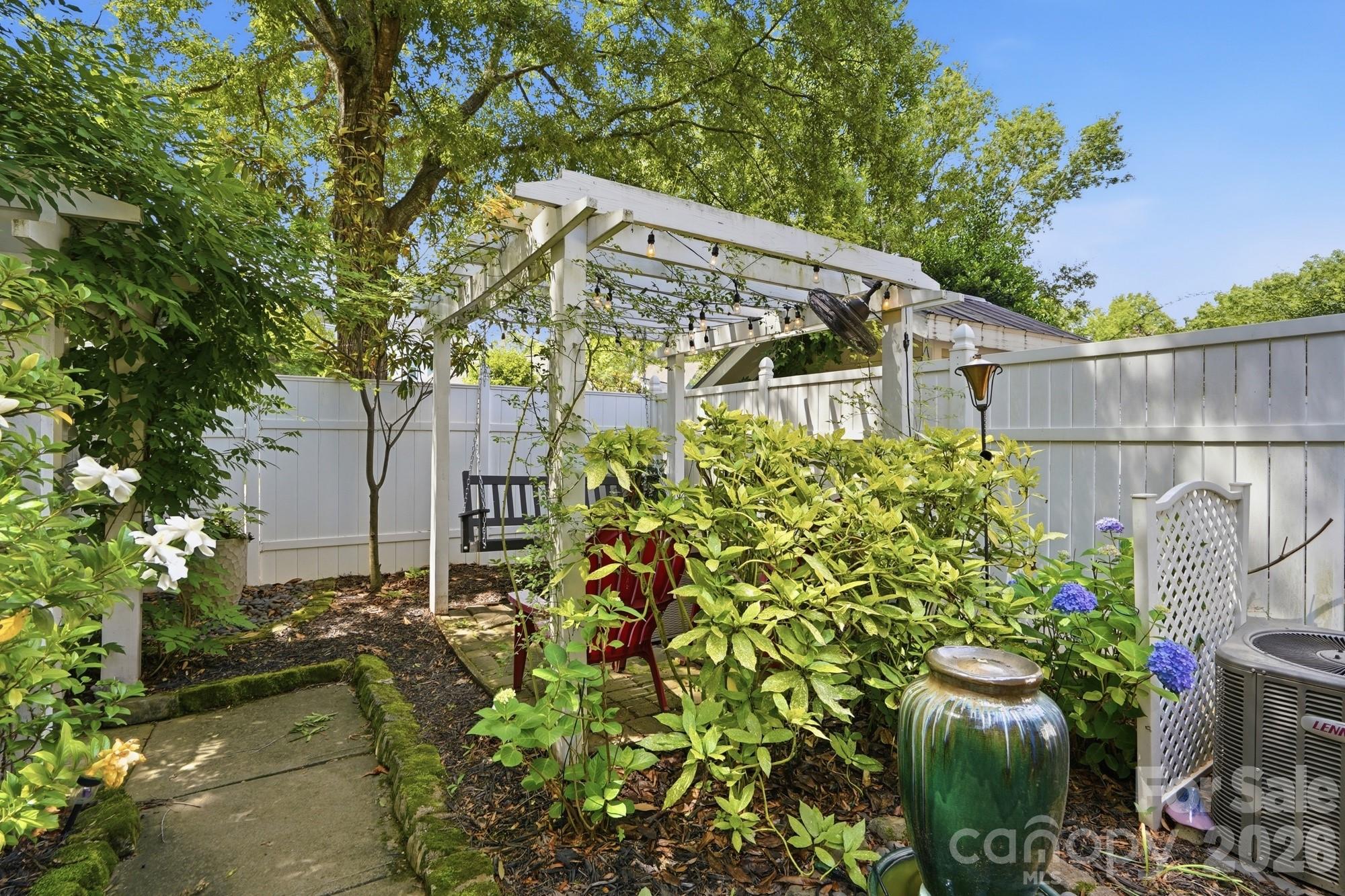 306 Elis Way — Fort Mill