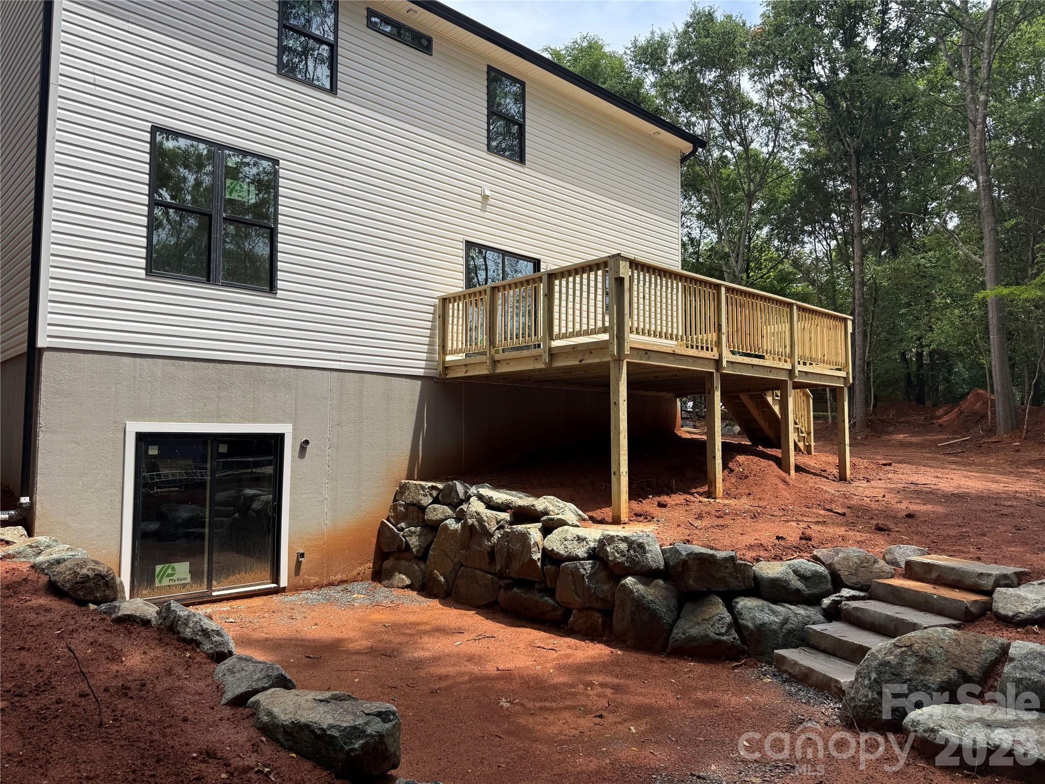 5069 Tara Tea Drive — Tega Cay
