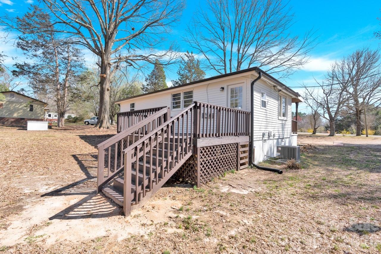 188 Bailey Road — Mooresville