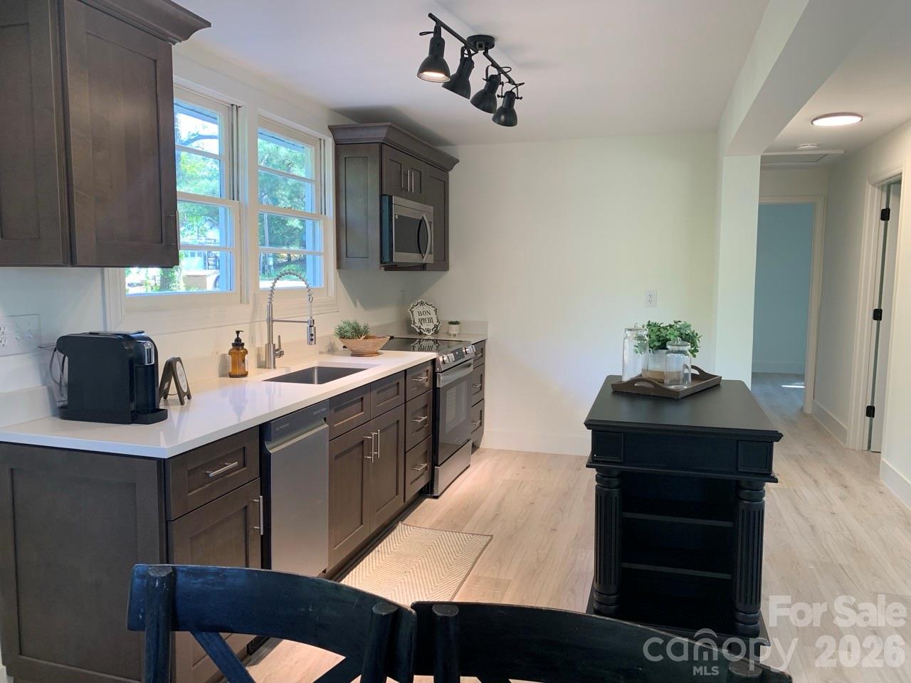 188 Bailey Road — Mooresville