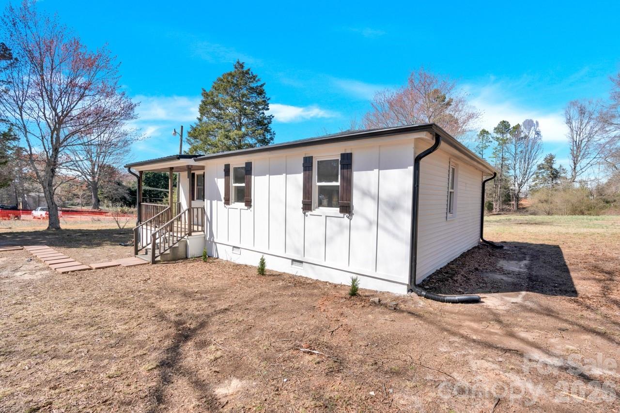 188 Bailey Road — Mooresville