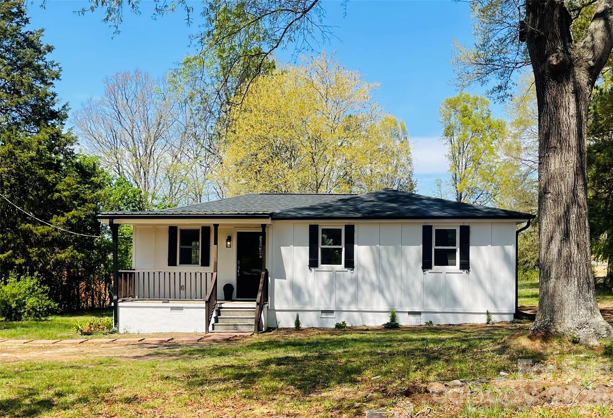 188 Bailey Road — Mooresville