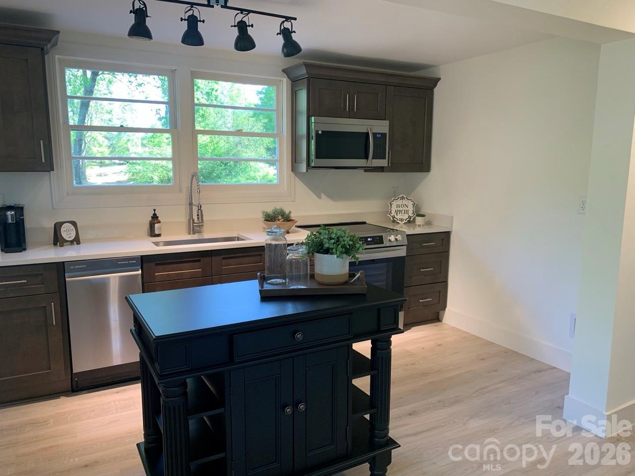 188 Bailey Road — Mooresville