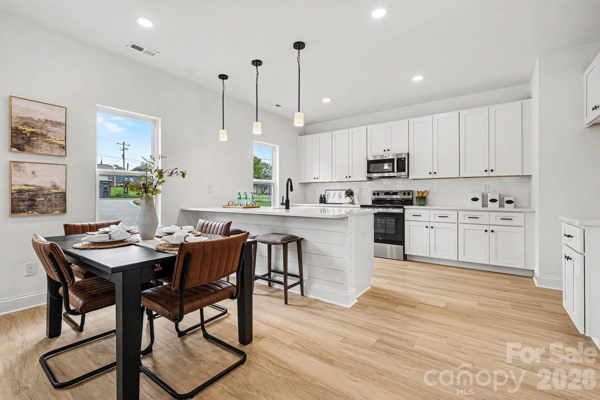 402 Pleasant Avenue — Kannapolis