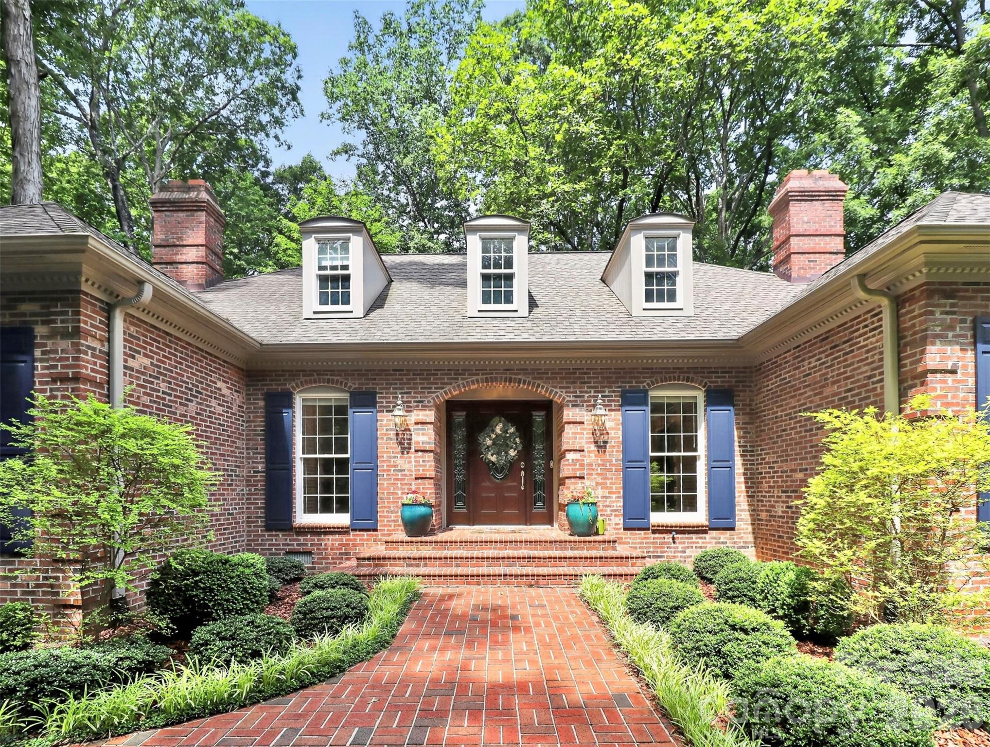 971 Stanley Lucia Road — Mount Holly