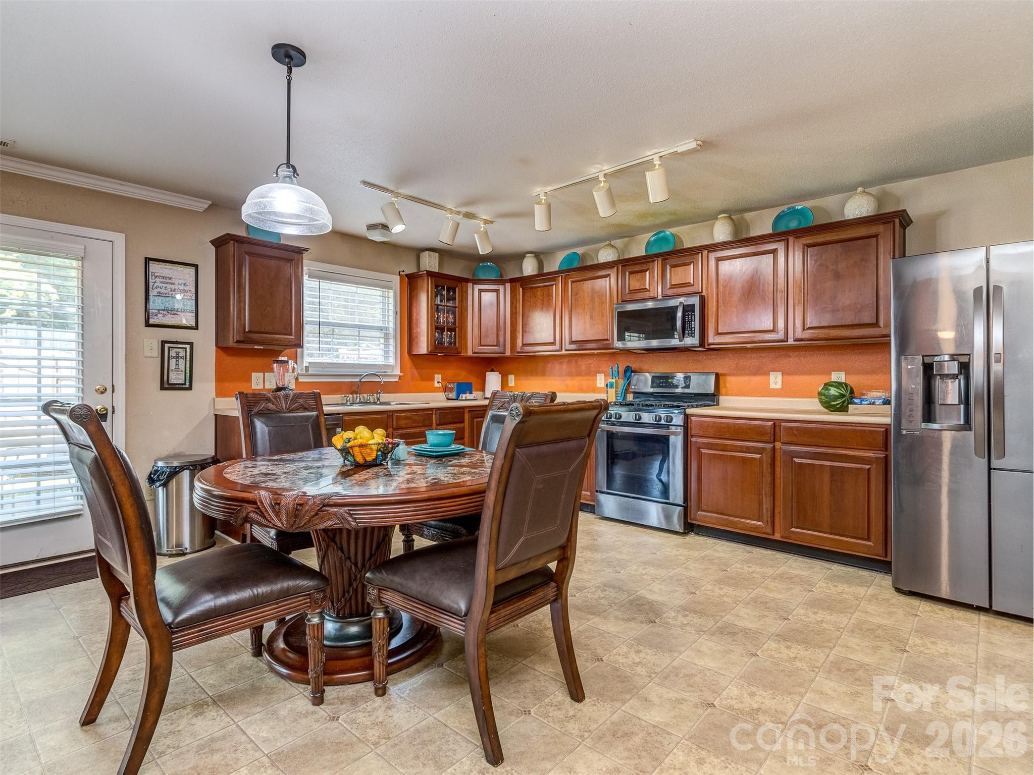7829 Ponderosa Pine Lane — Charlotte