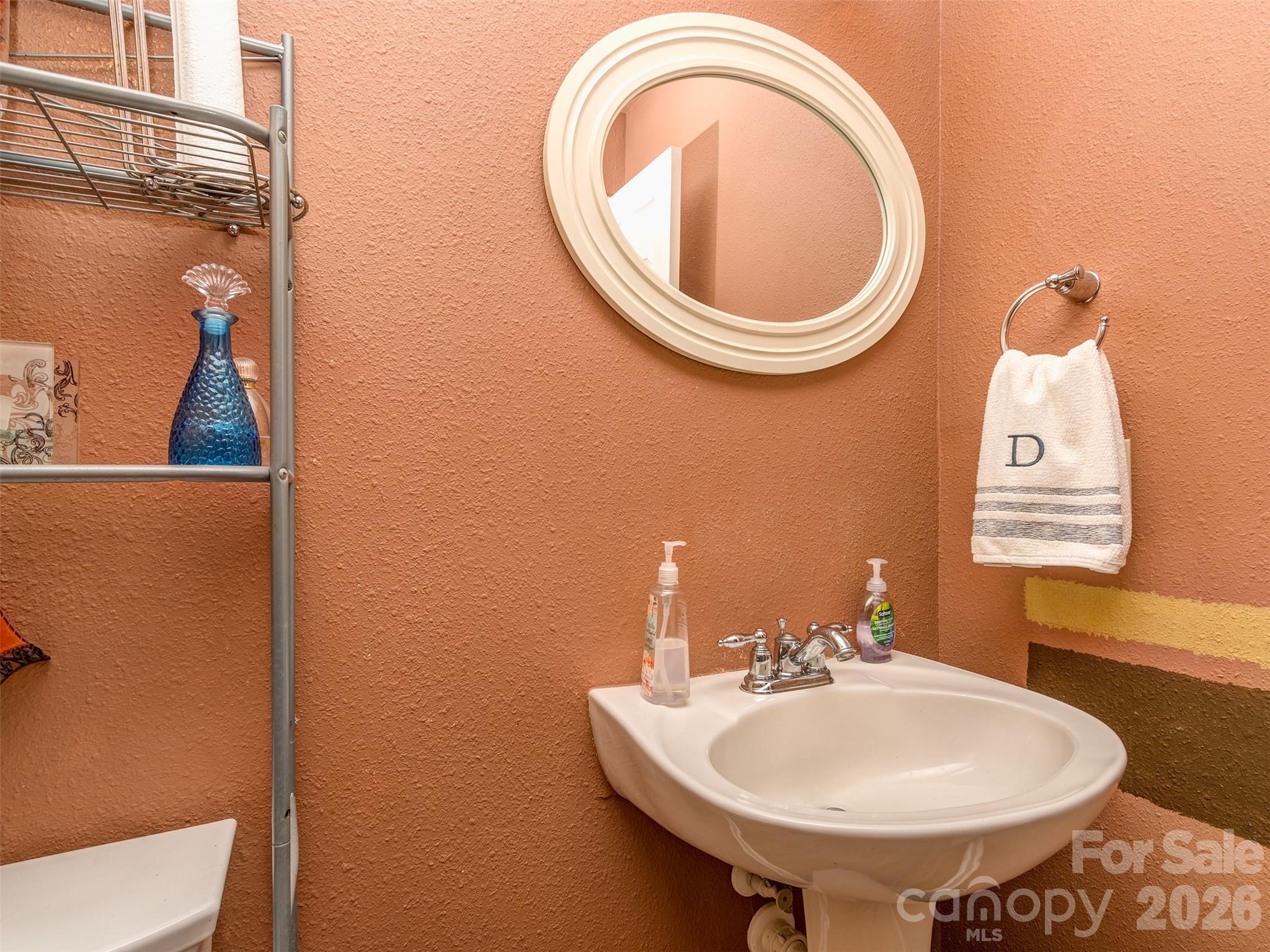 7829 Ponderosa Pine Lane — Charlotte