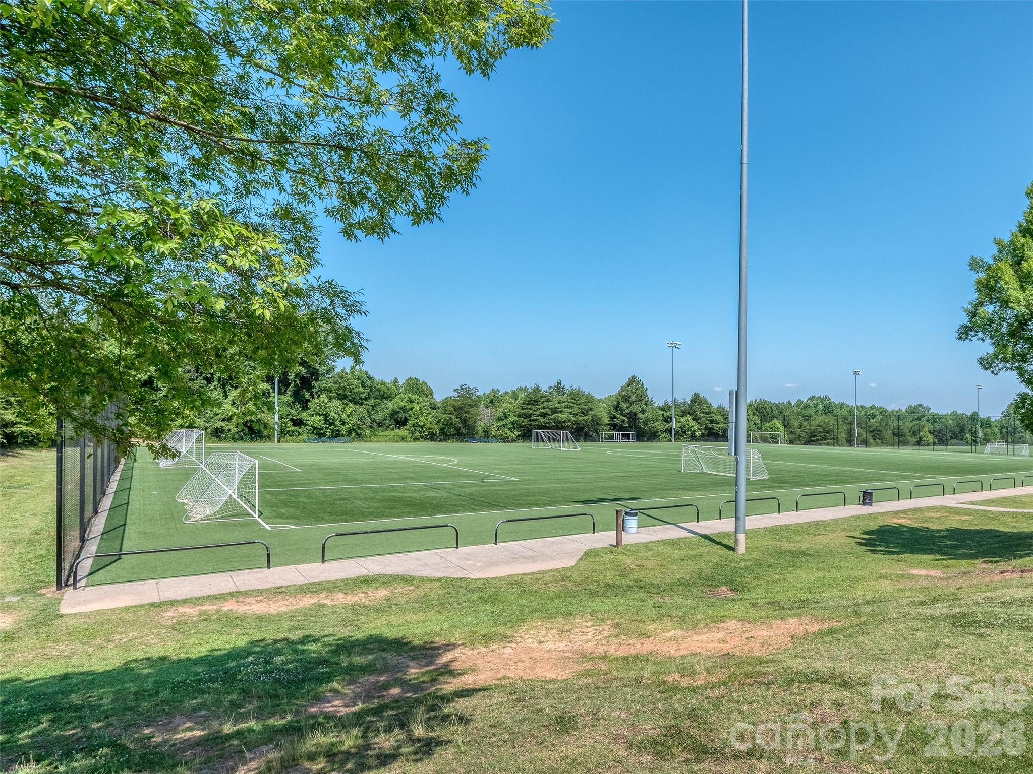 7829 Ponderosa Pine Lane — Charlotte