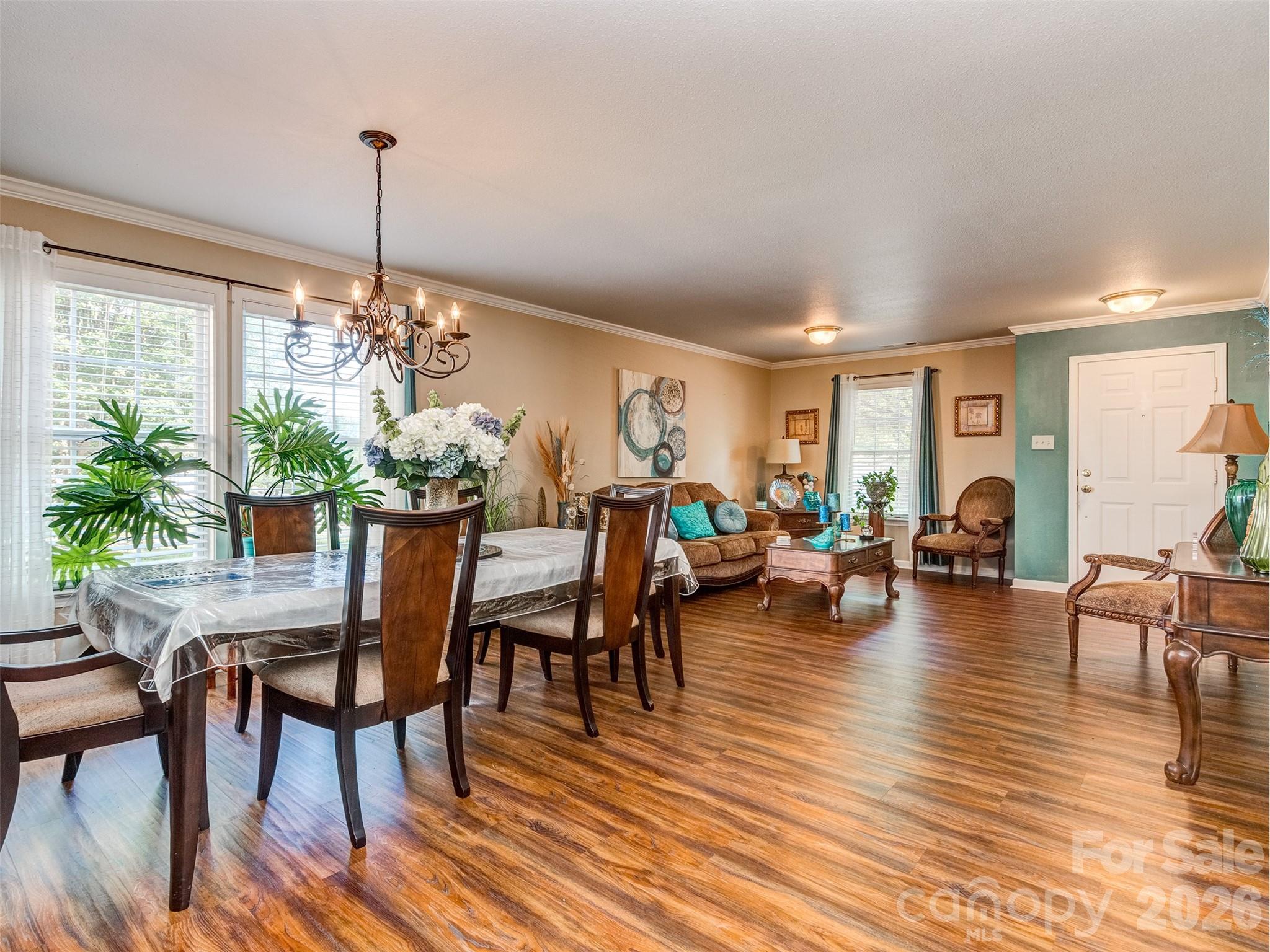 7829 Ponderosa Pine Lane — Charlotte