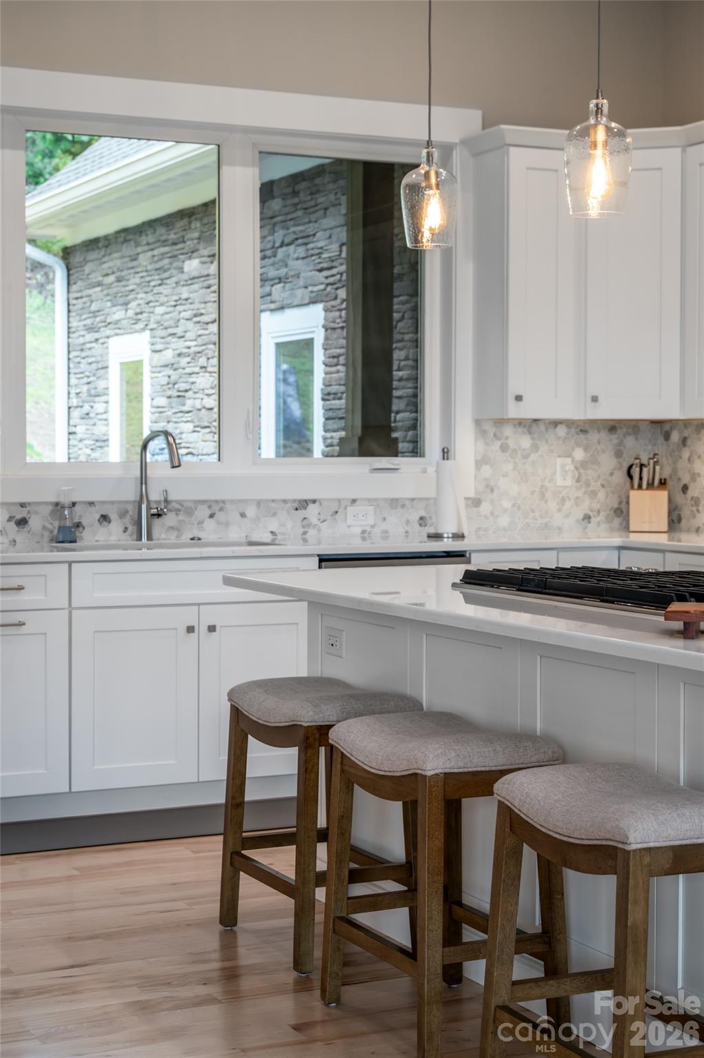 128 Saddle Ridge Drive — Alexander