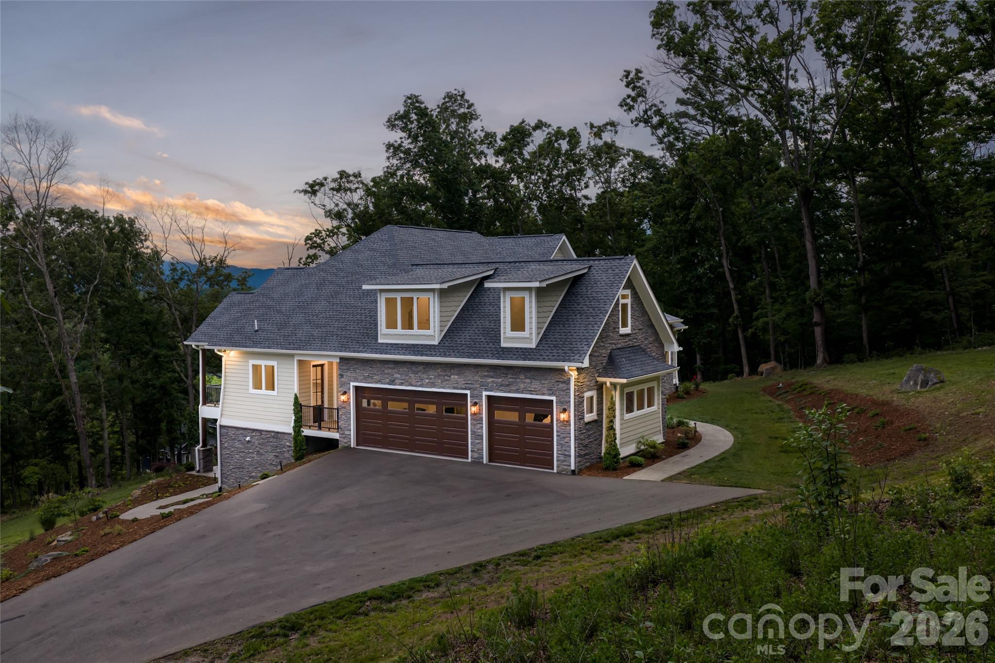 128 Saddle Ridge Drive — Alexander