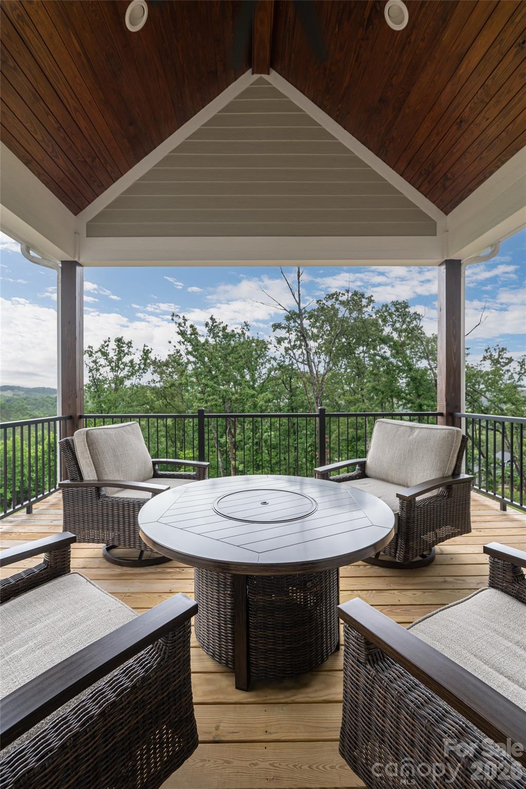 128 Saddle Ridge Drive — Alexander
