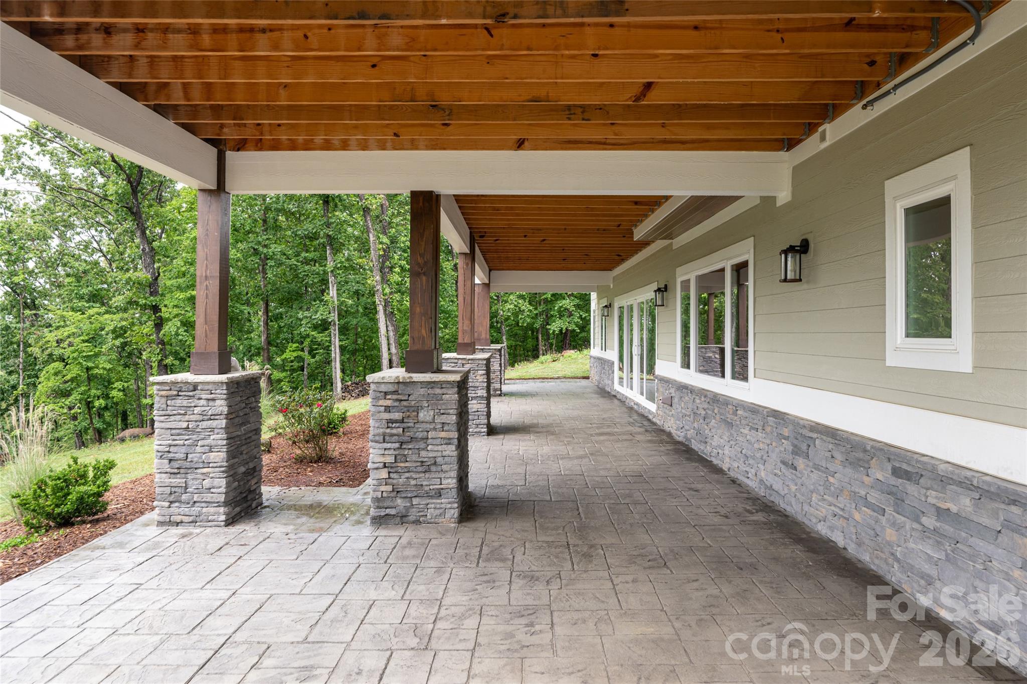 128 Saddle Ridge Drive — Alexander