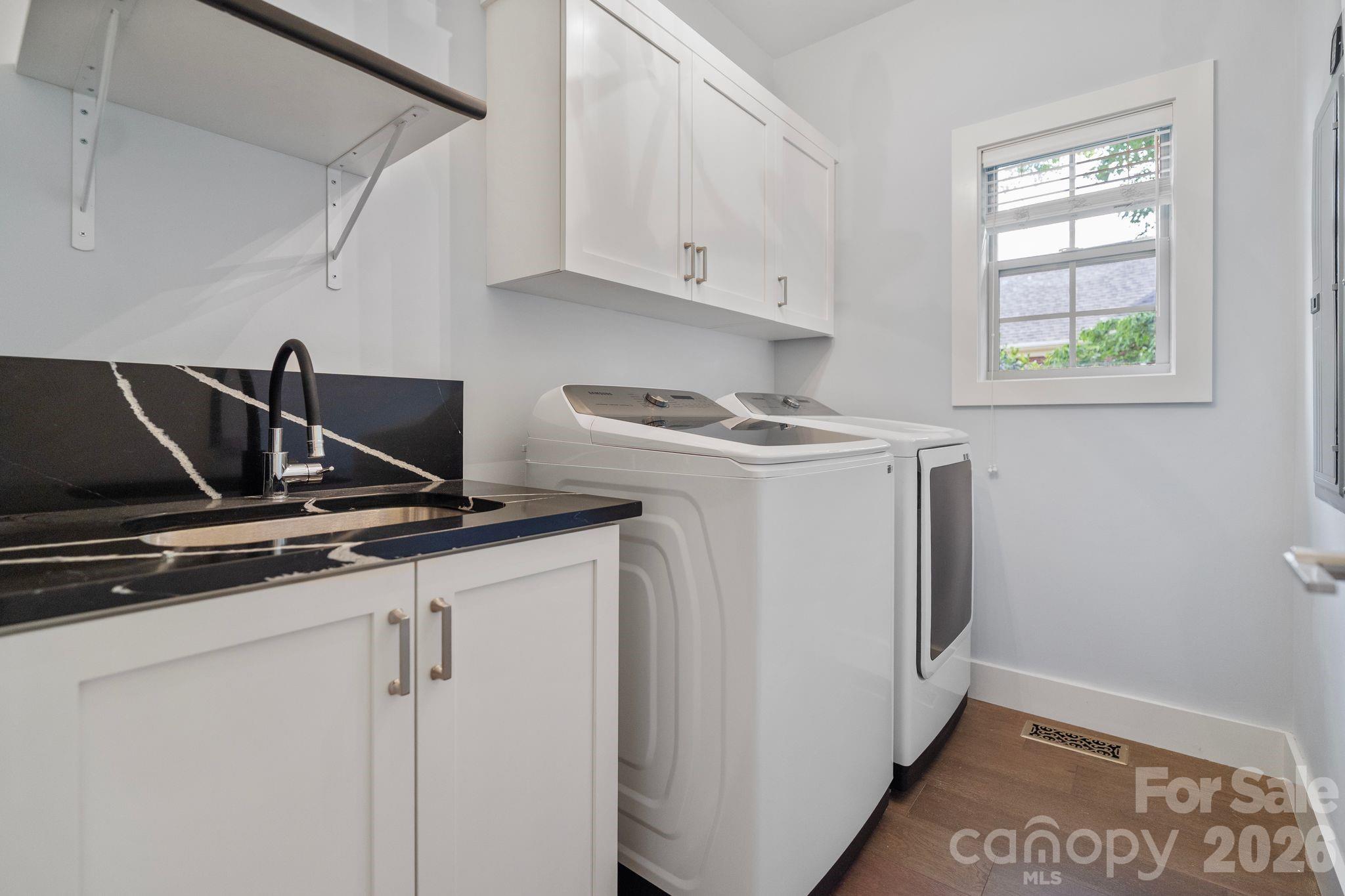 526 Ballymote Court — Matthews
