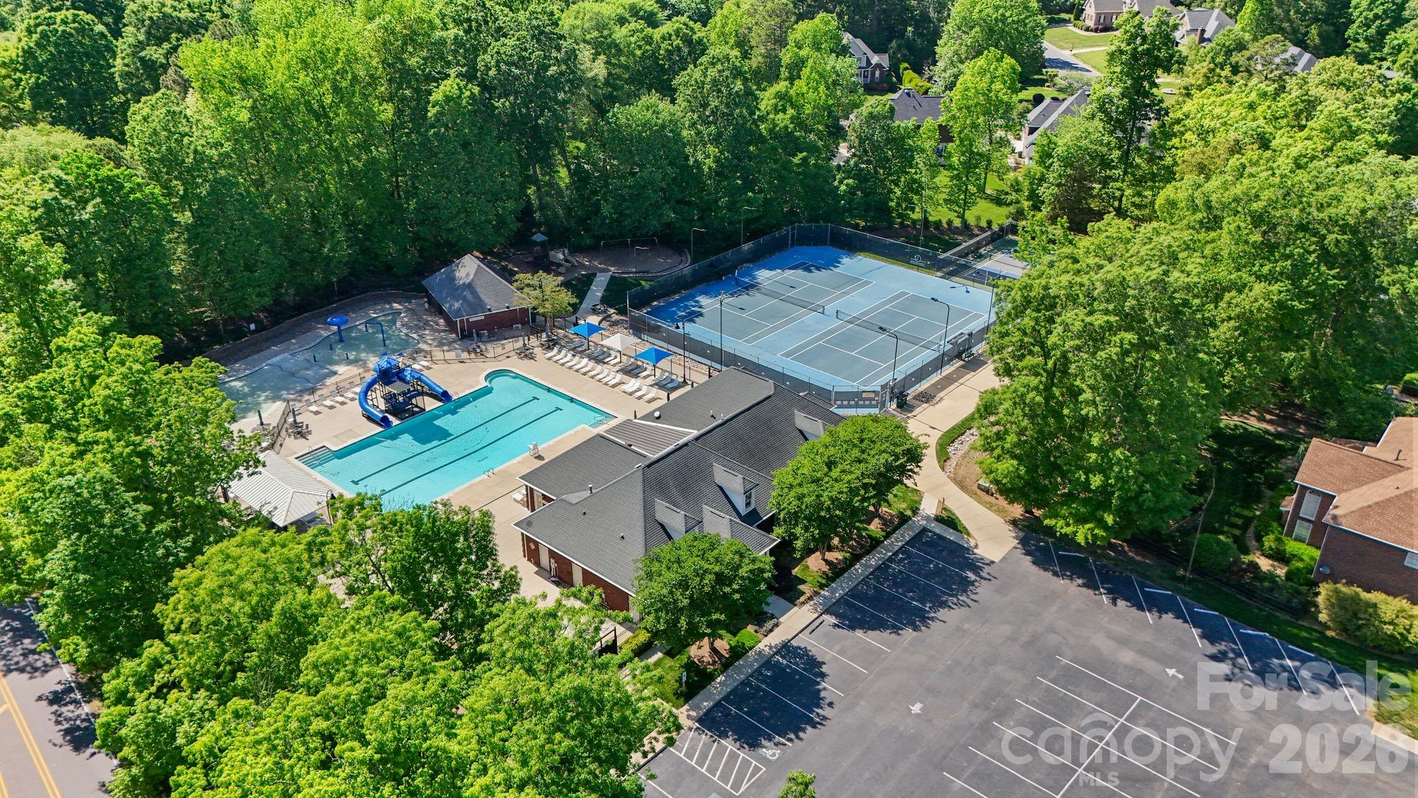 526 Ballymote Court — Matthews