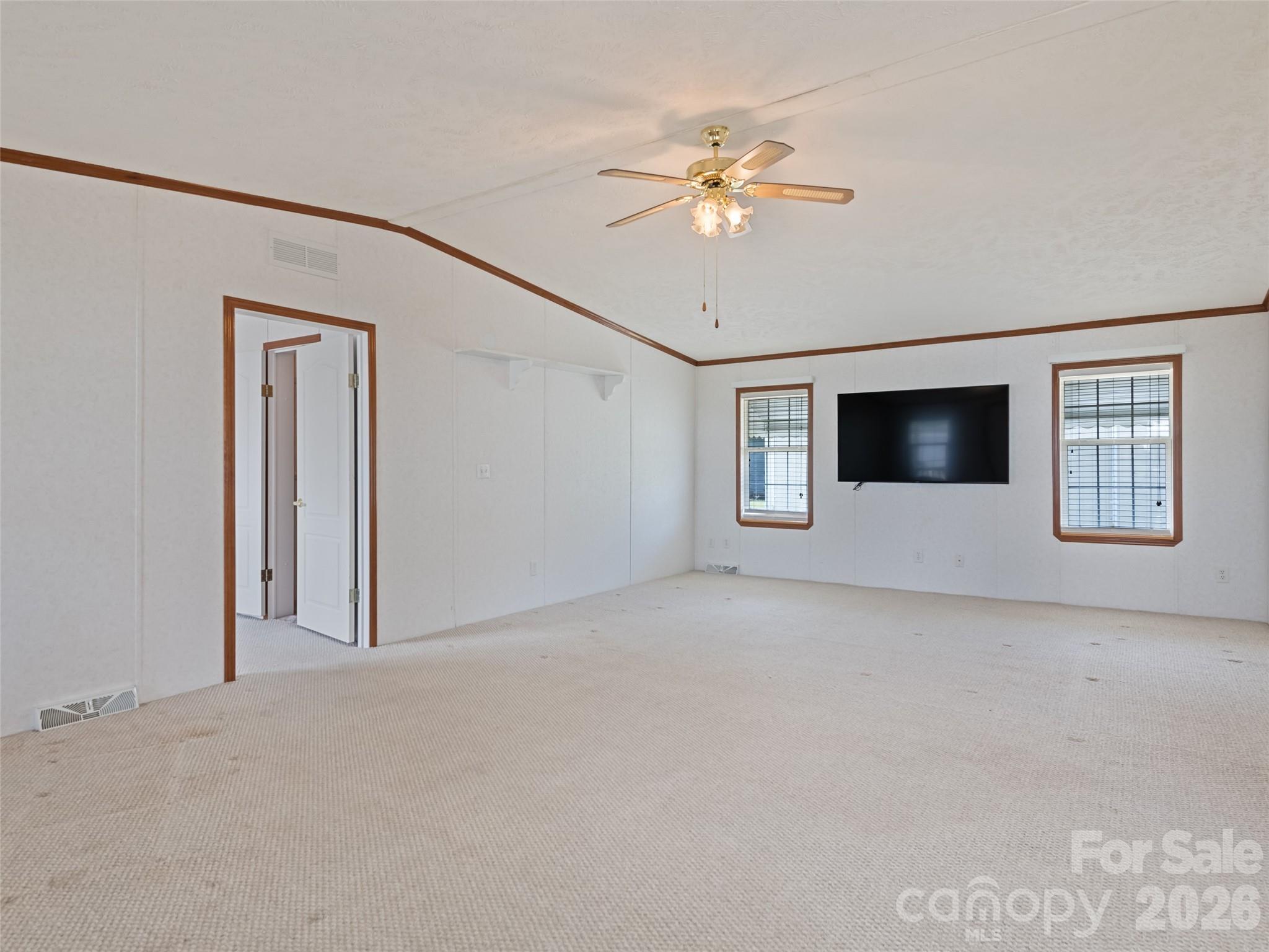 25 Lester Lane — Waynesville