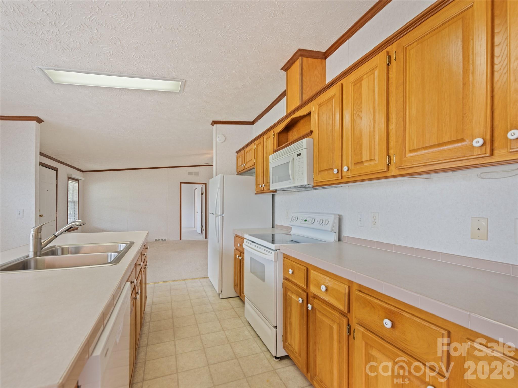 25 Lester Lane — Waynesville
