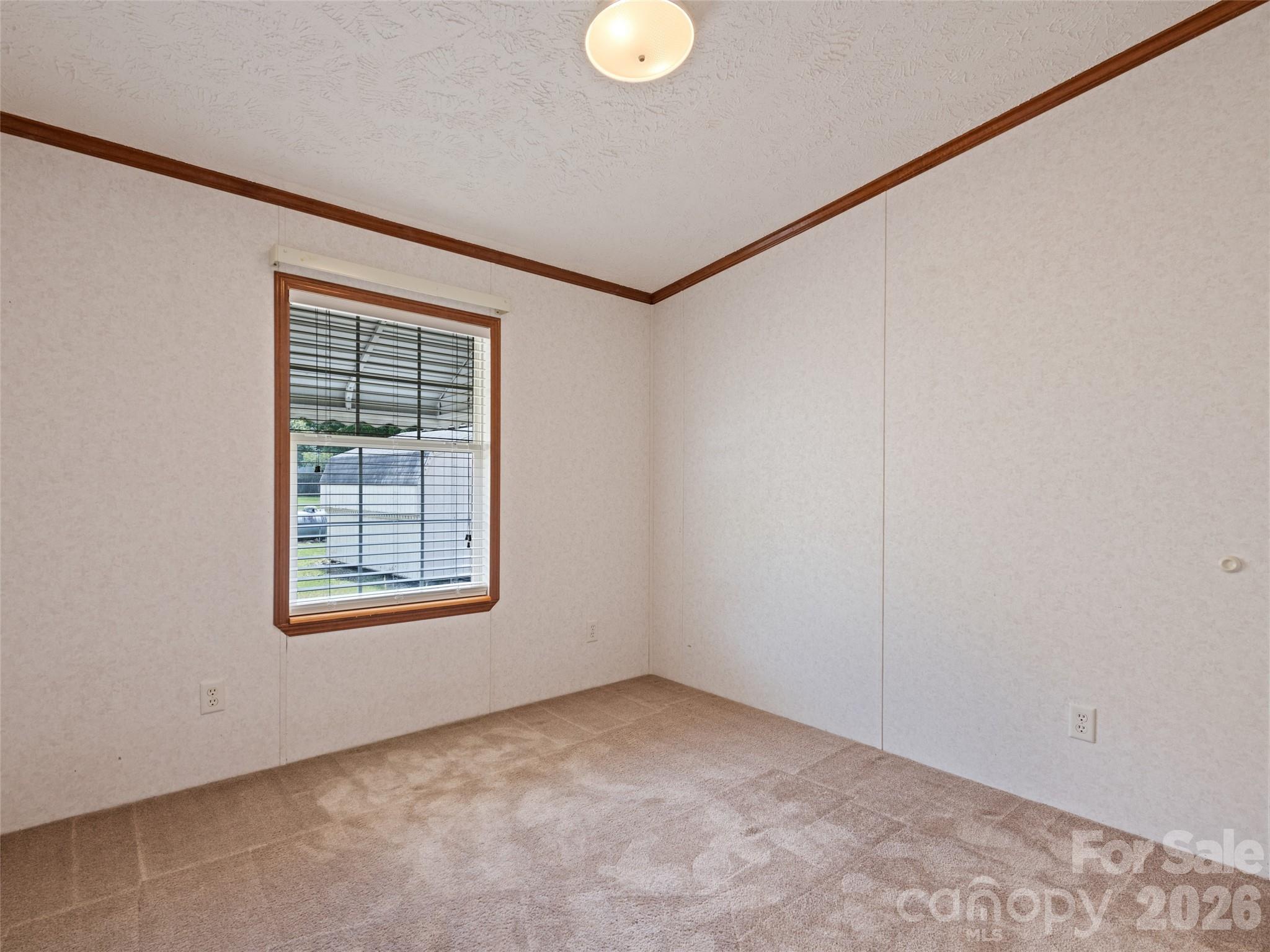 25 Lester Lane — Waynesville