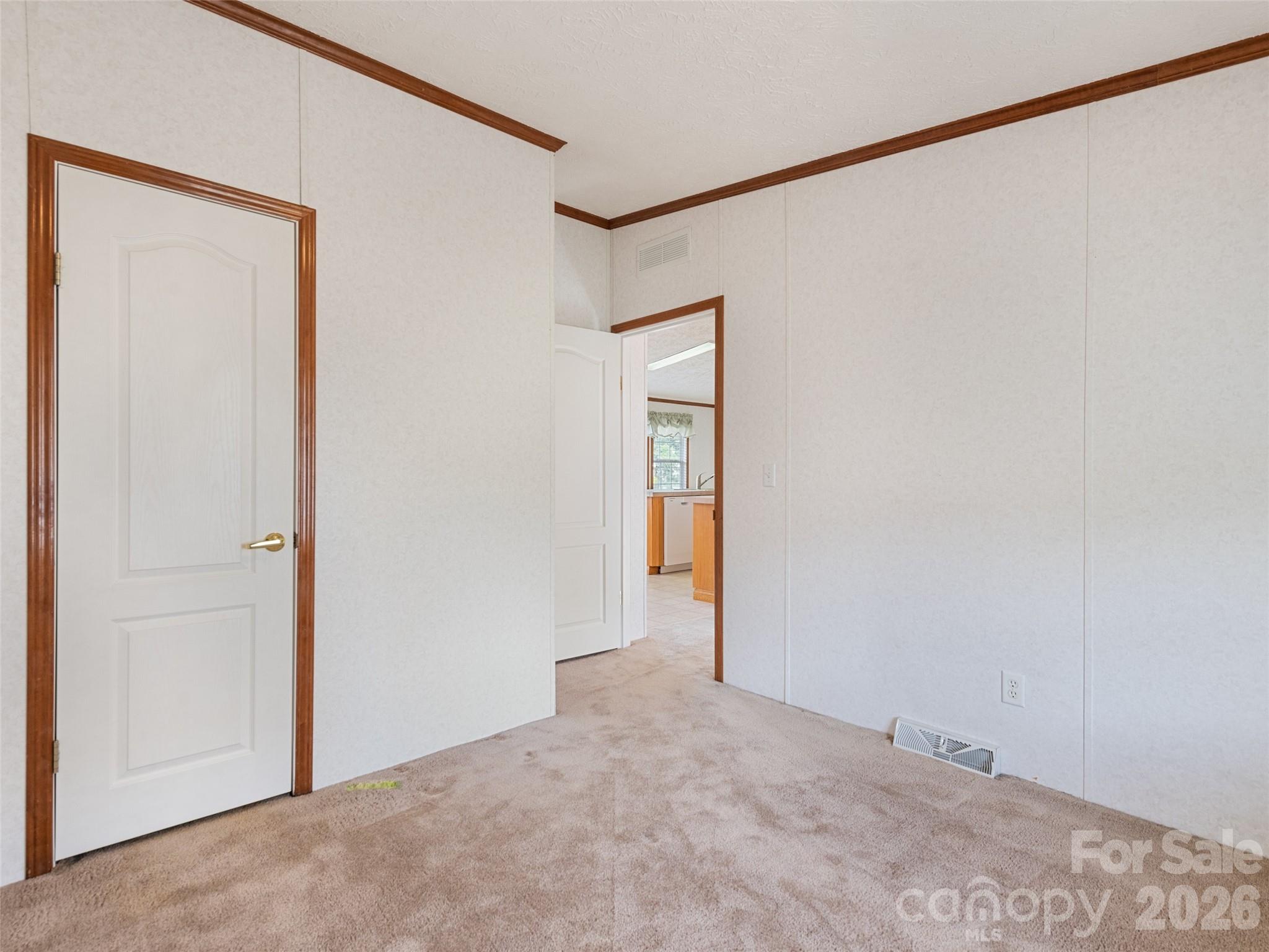 25 Lester Lane — Waynesville