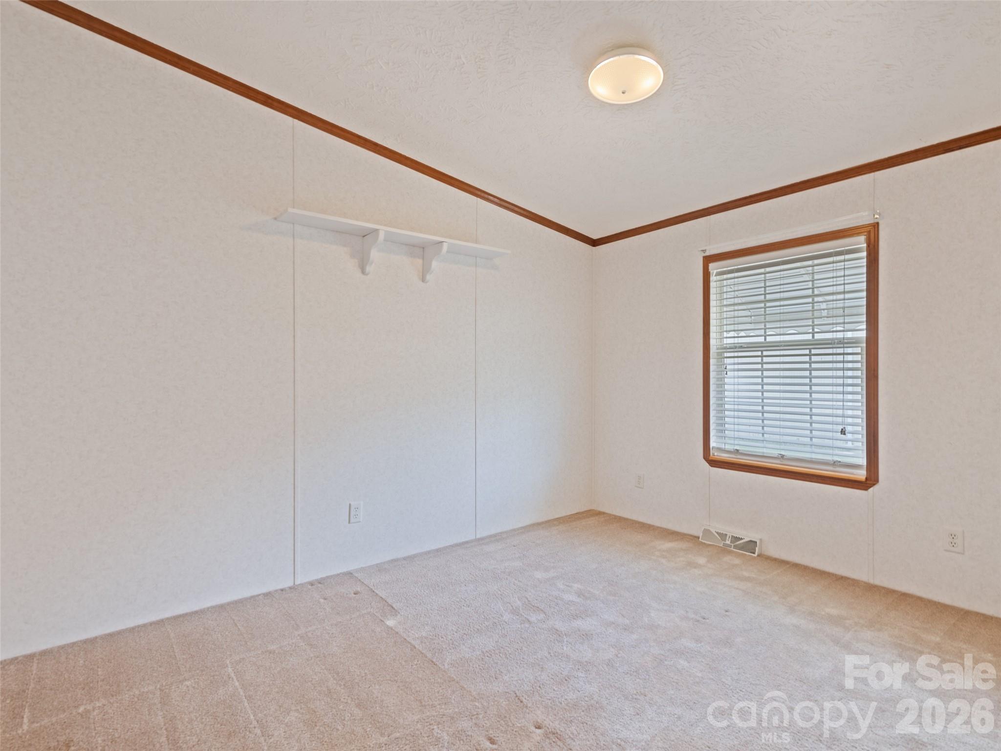 25 Lester Lane — Waynesville