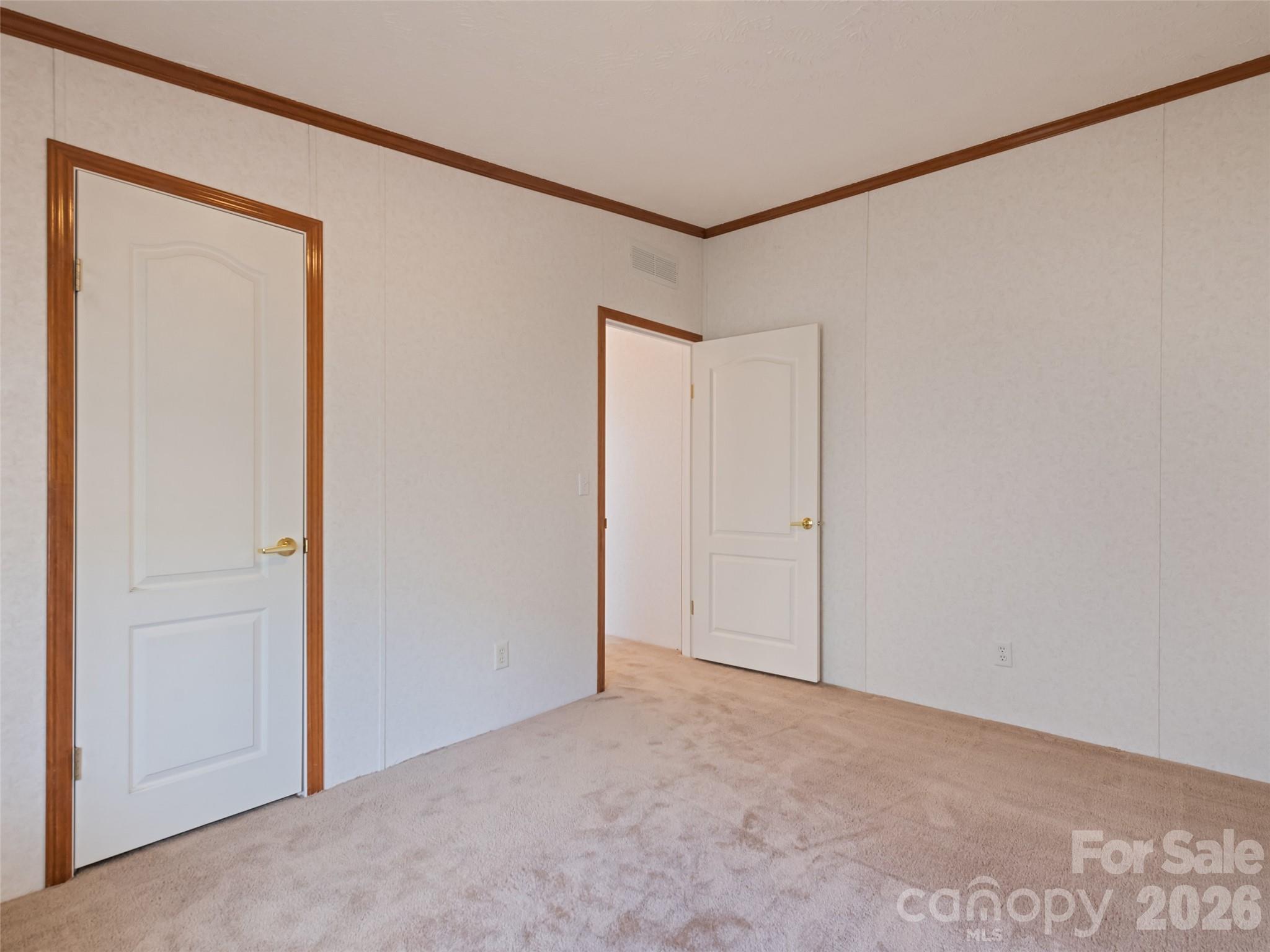 25 Lester Lane — Waynesville