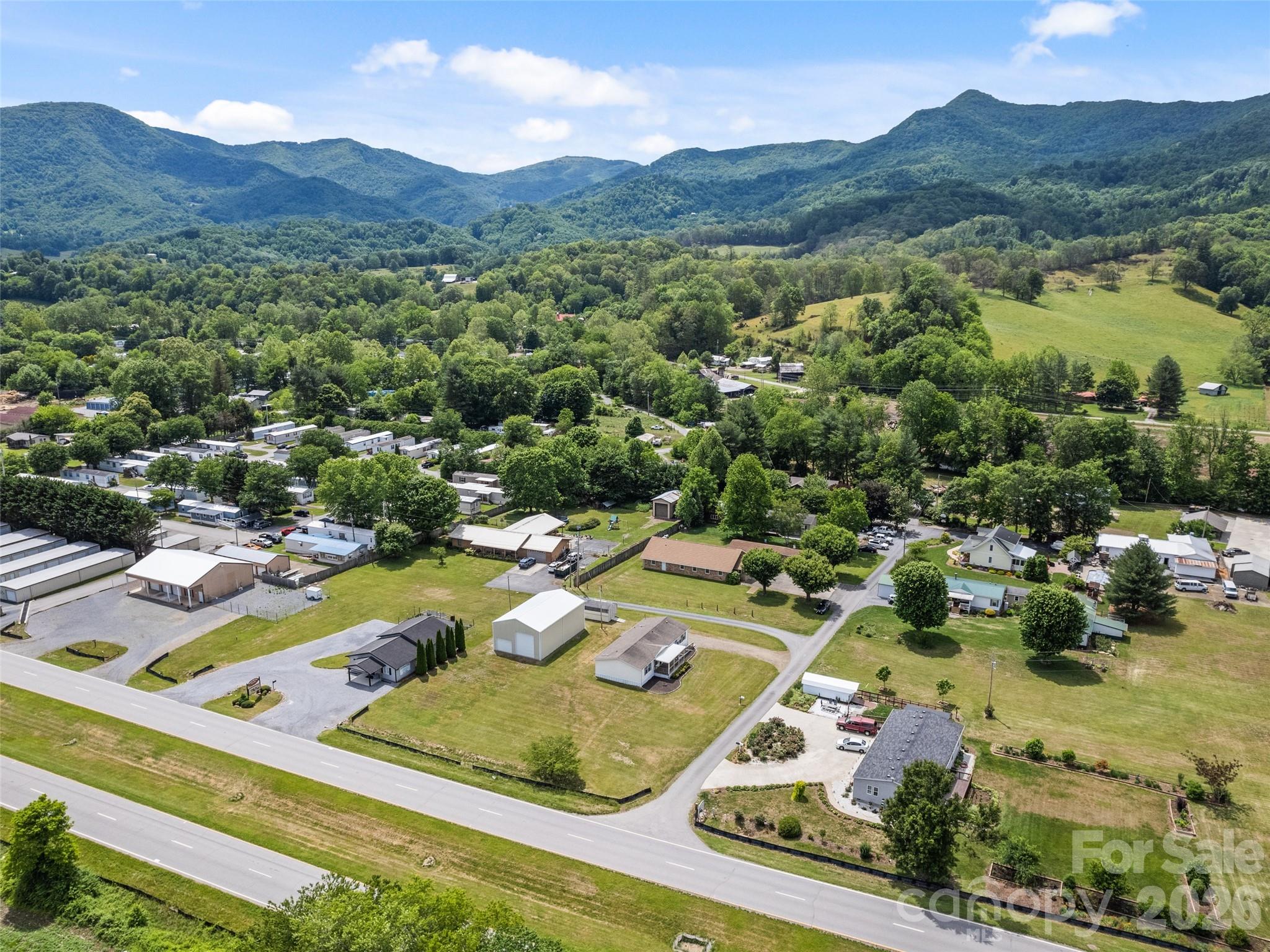 25 Lester Lane — Waynesville
