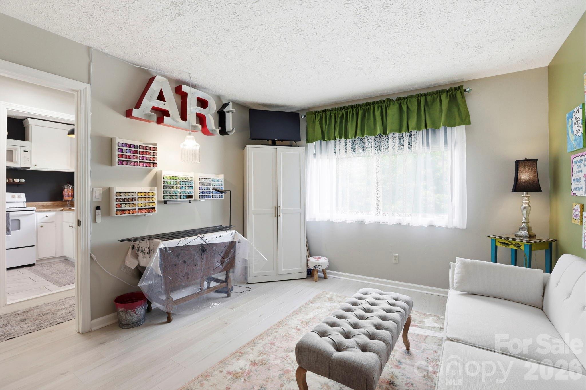581 Courtwood Lane #4 — Hendersonville