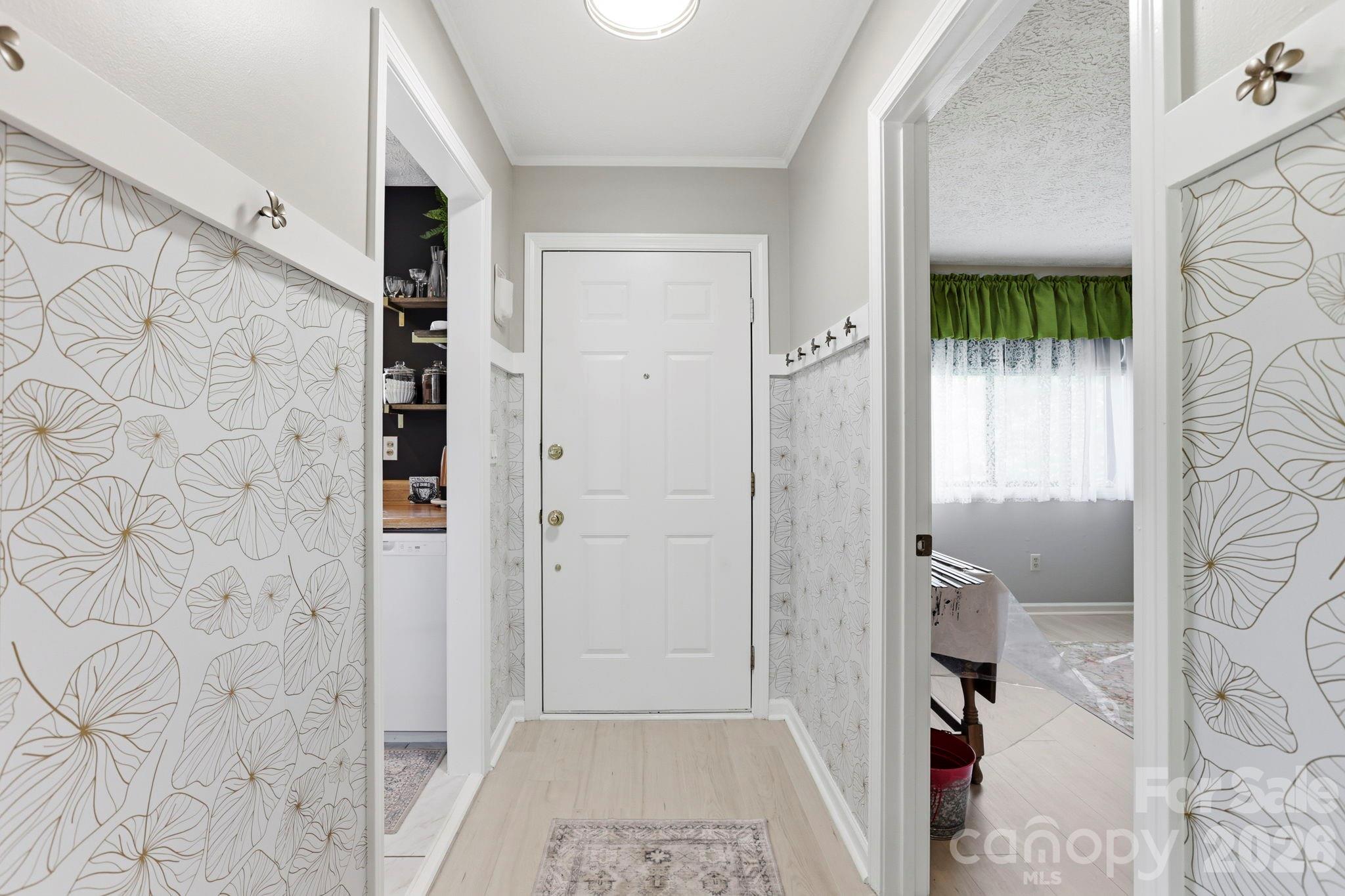 581 Courtwood Lane #4 — Hendersonville