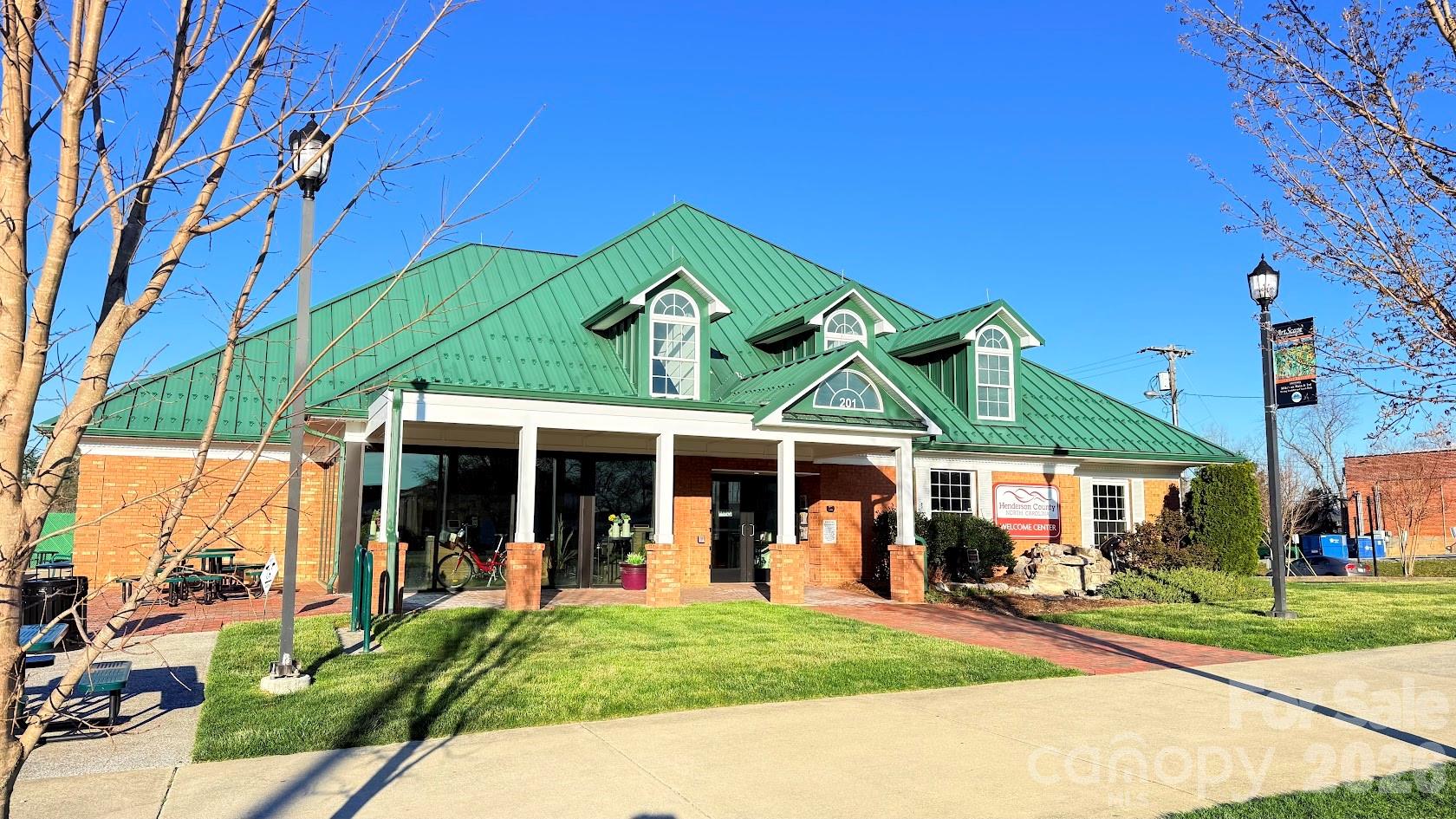 581 Courtwood Lane #4 — Hendersonville