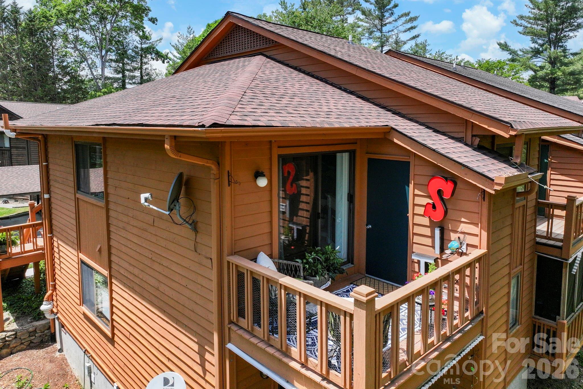581 Courtwood Lane #4 — Hendersonville