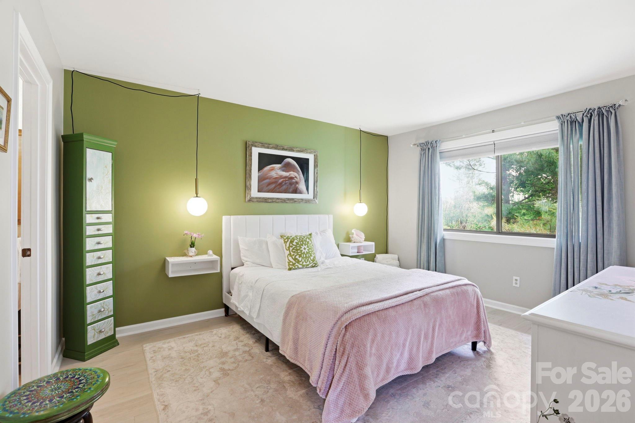 581 Courtwood Lane #4 — Hendersonville