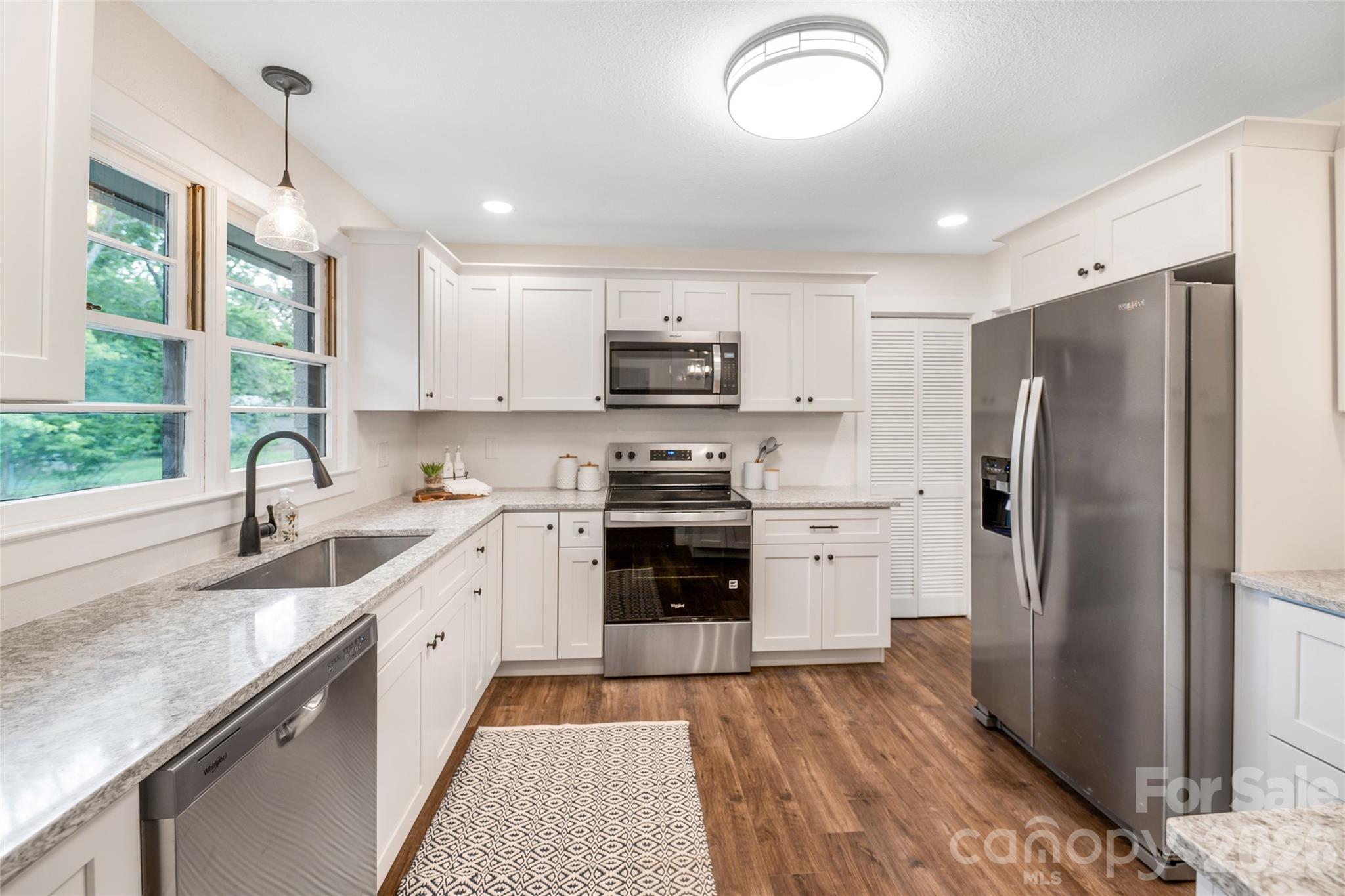 209 View Street — Asheville