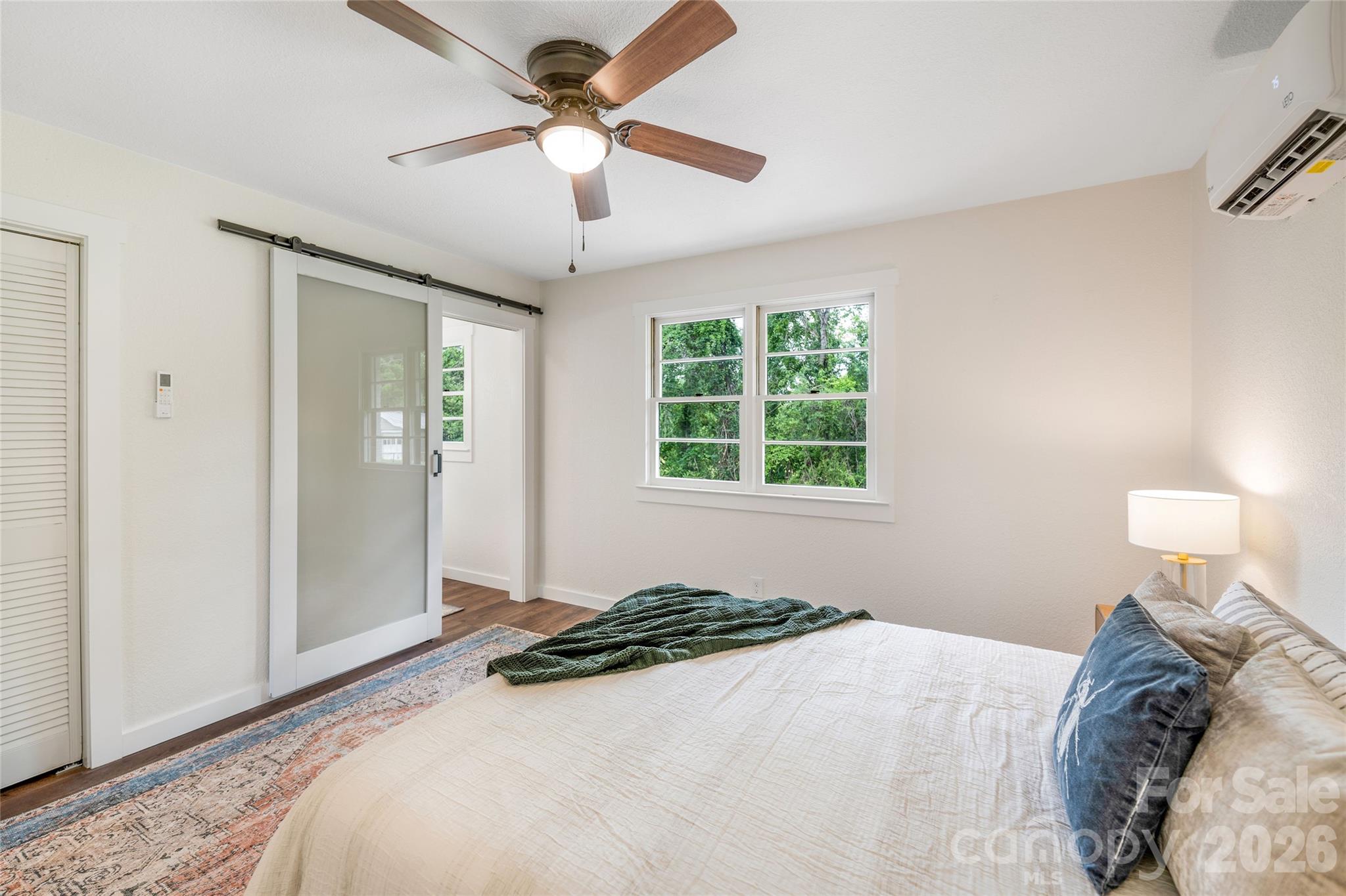 209 View Street — Asheville