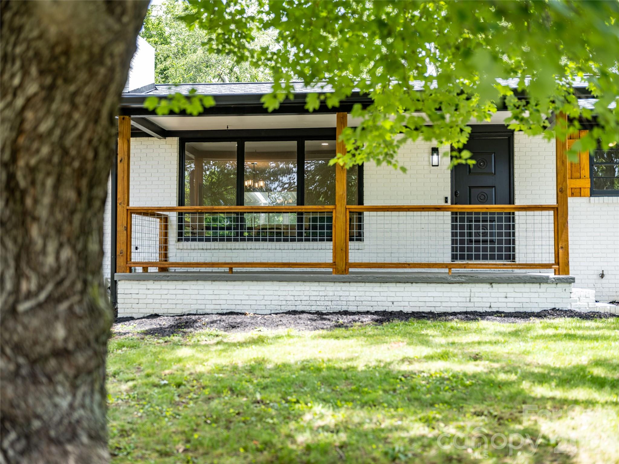 209 View Street — Asheville