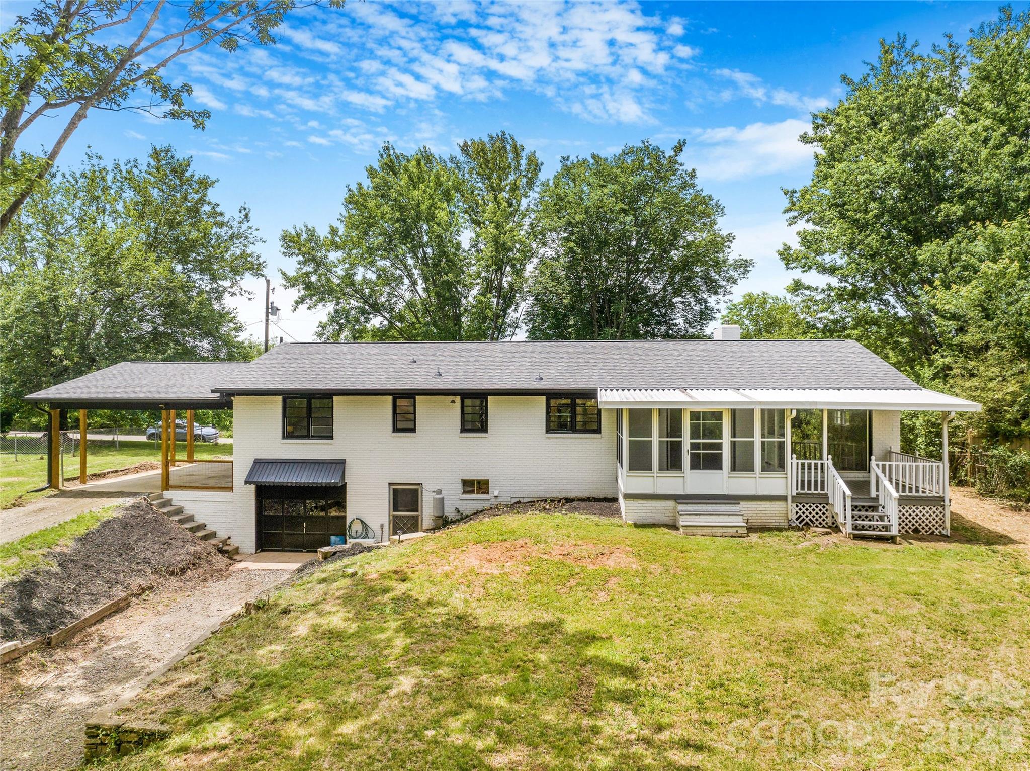 209 View Street — Asheville