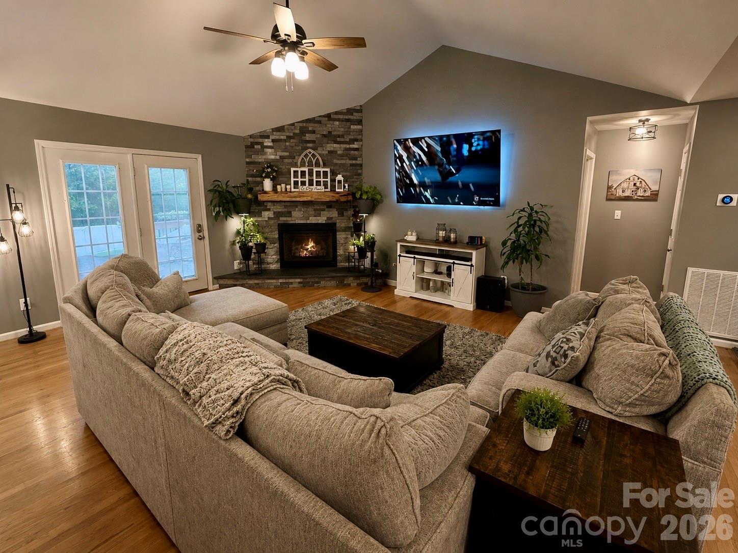 5700 Aspiran Drive — Catawba